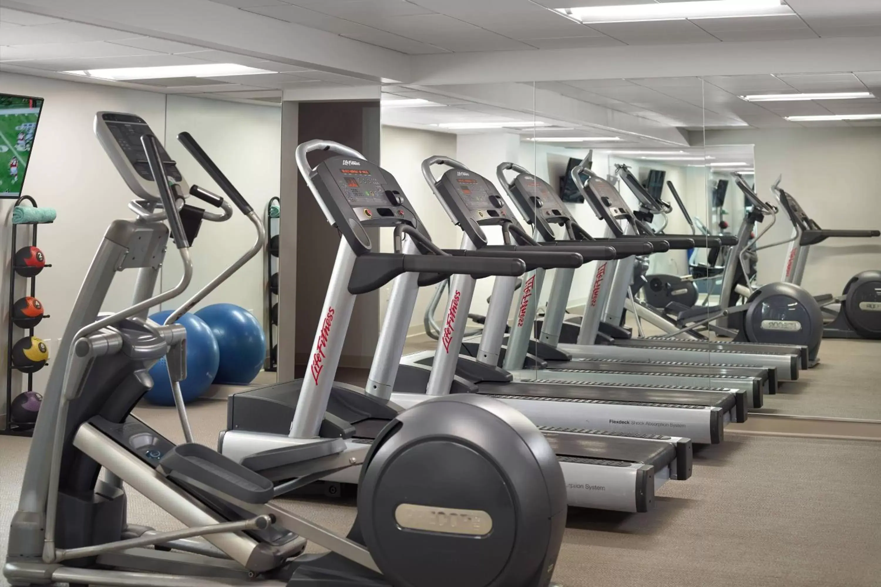 Fitness centre/facilities, Fitness Center/Facilities in Courtyard Miami Coconut Grove