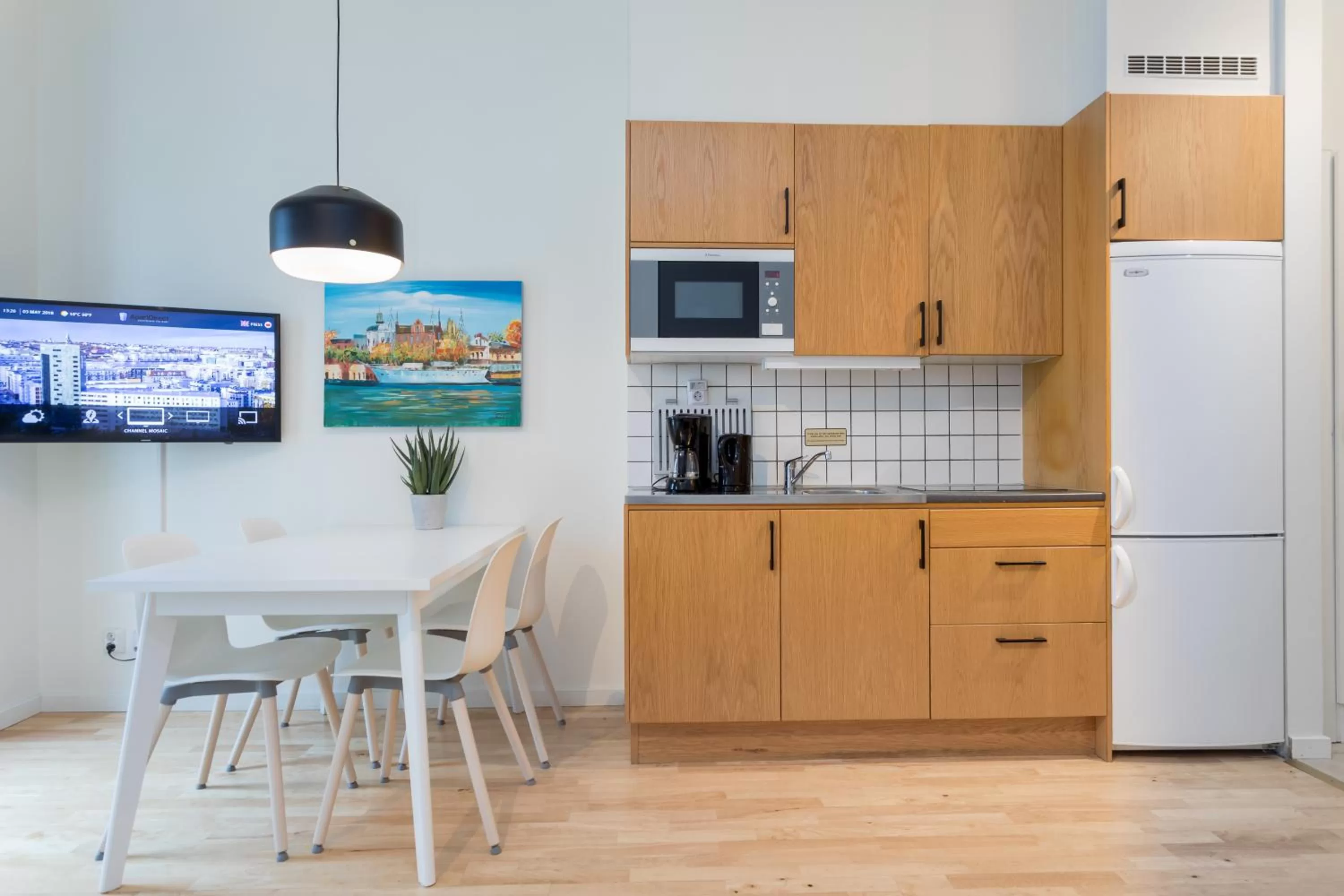 Kitchen or kitchenette in ApartDirect Hammarby Sjöstad