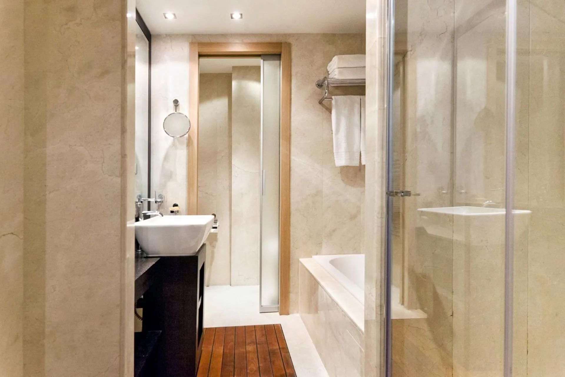 Shower in Daios Luxury Living