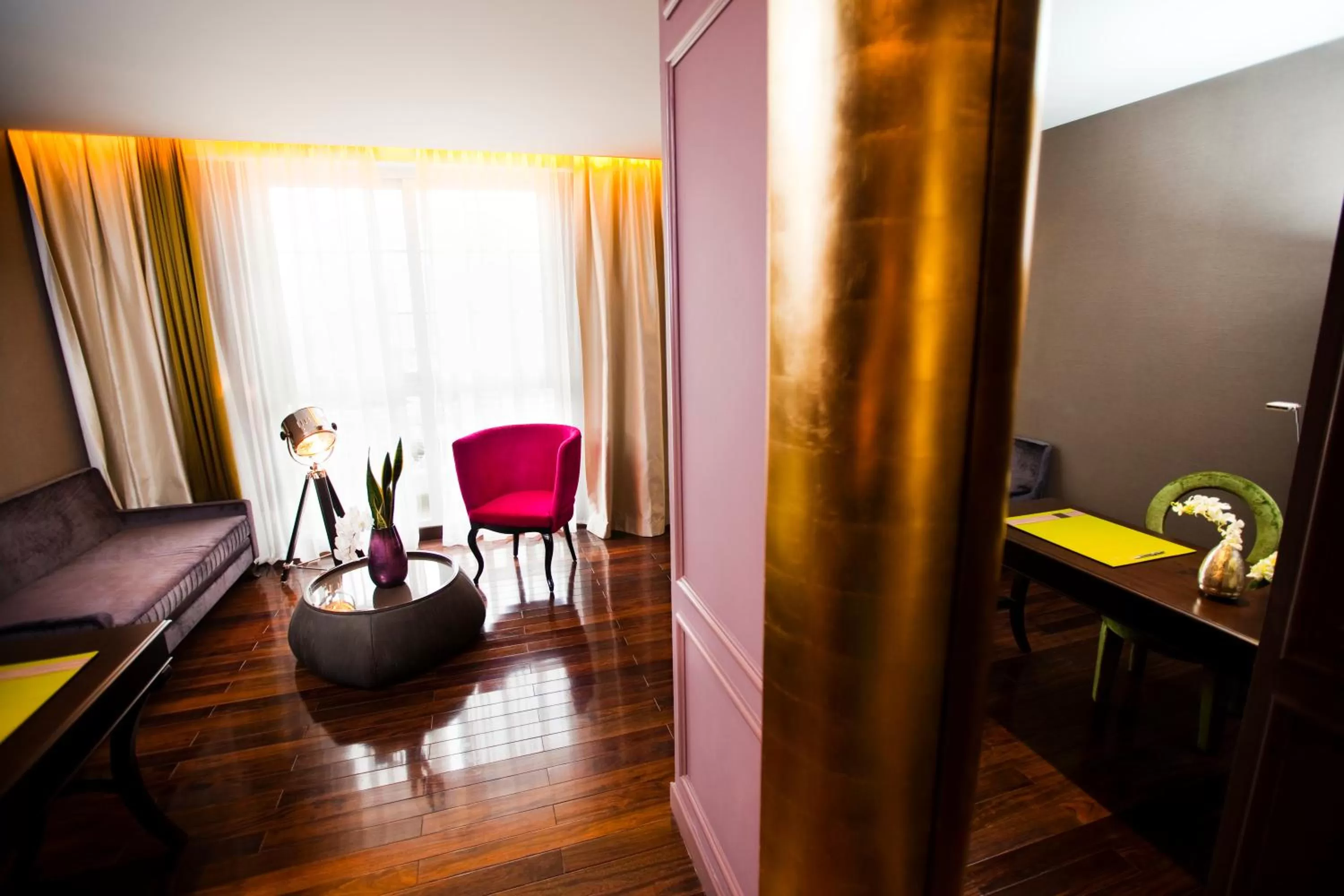 Living room in Hotel de l'Opera Hanoi - MGallery