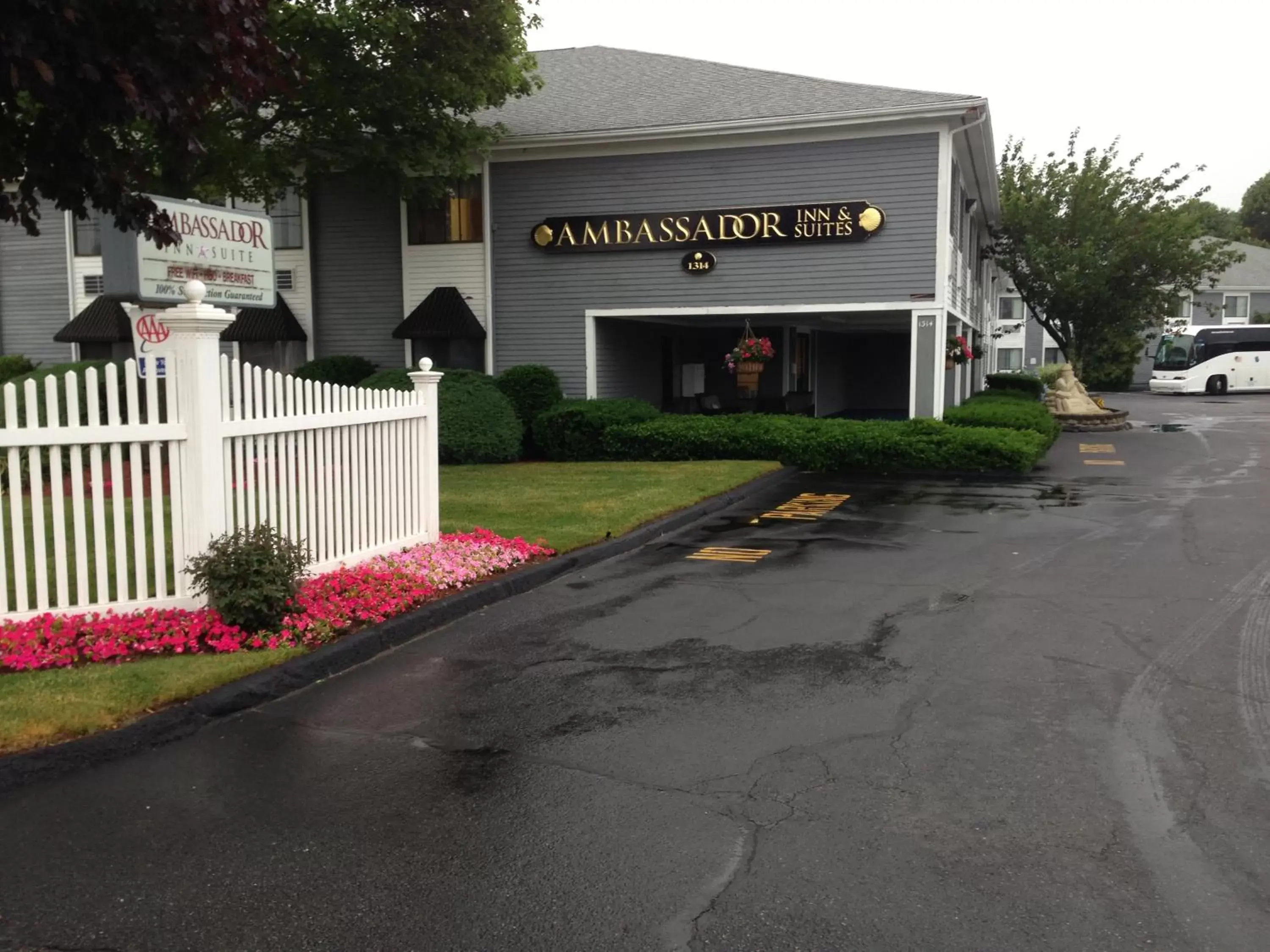 Street view, Property Building in Ambassador Inn and Suites