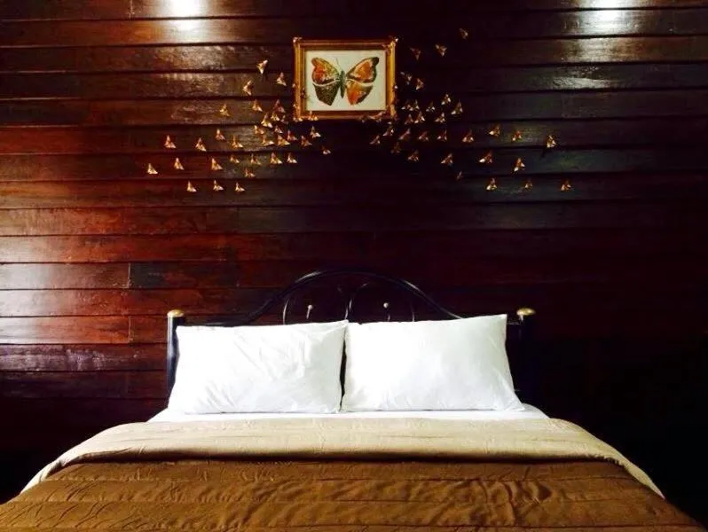 Bed in K Guesthouse Adults only