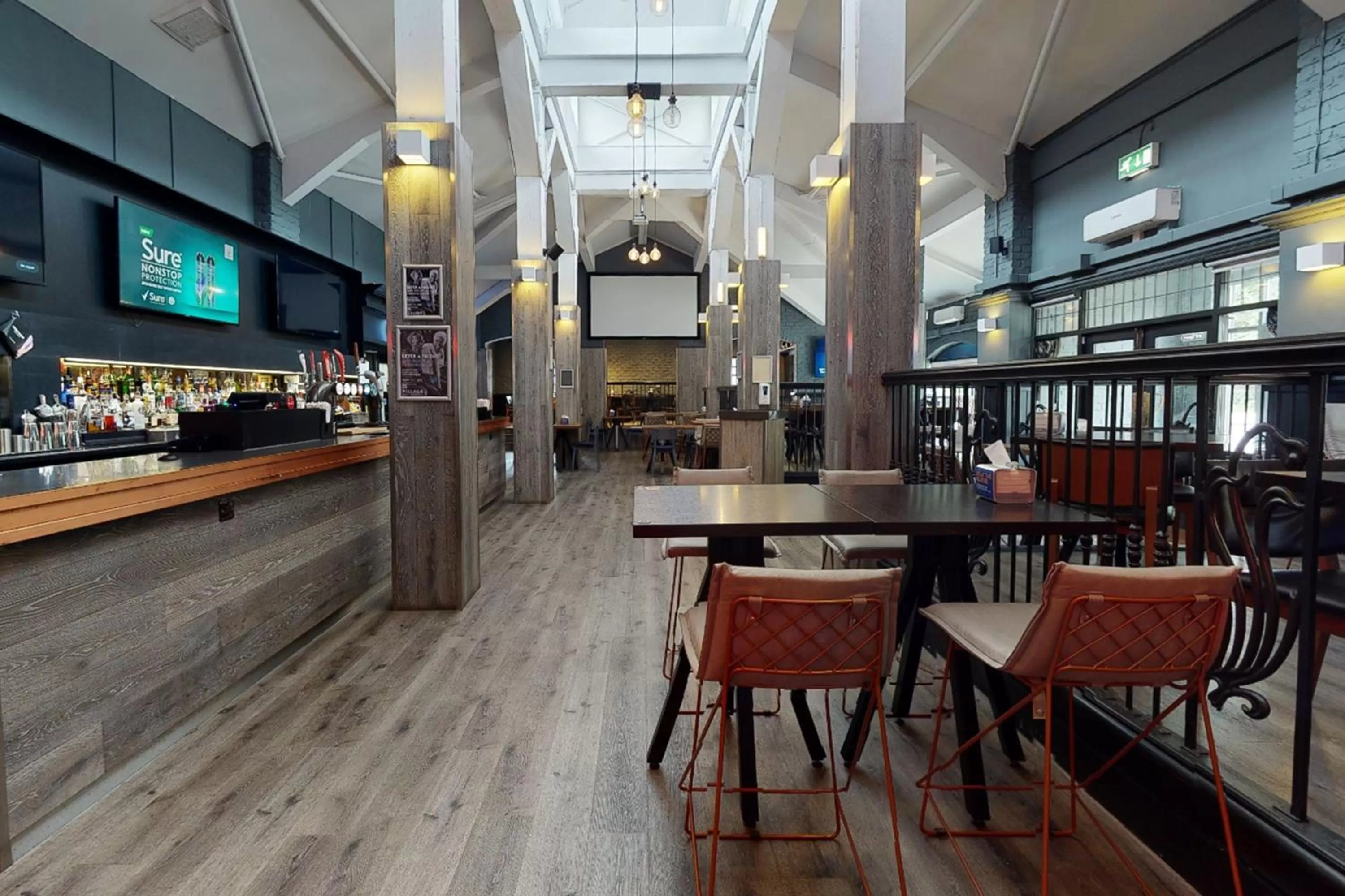 Restaurant/places to eat in Village Hotel Liverpool