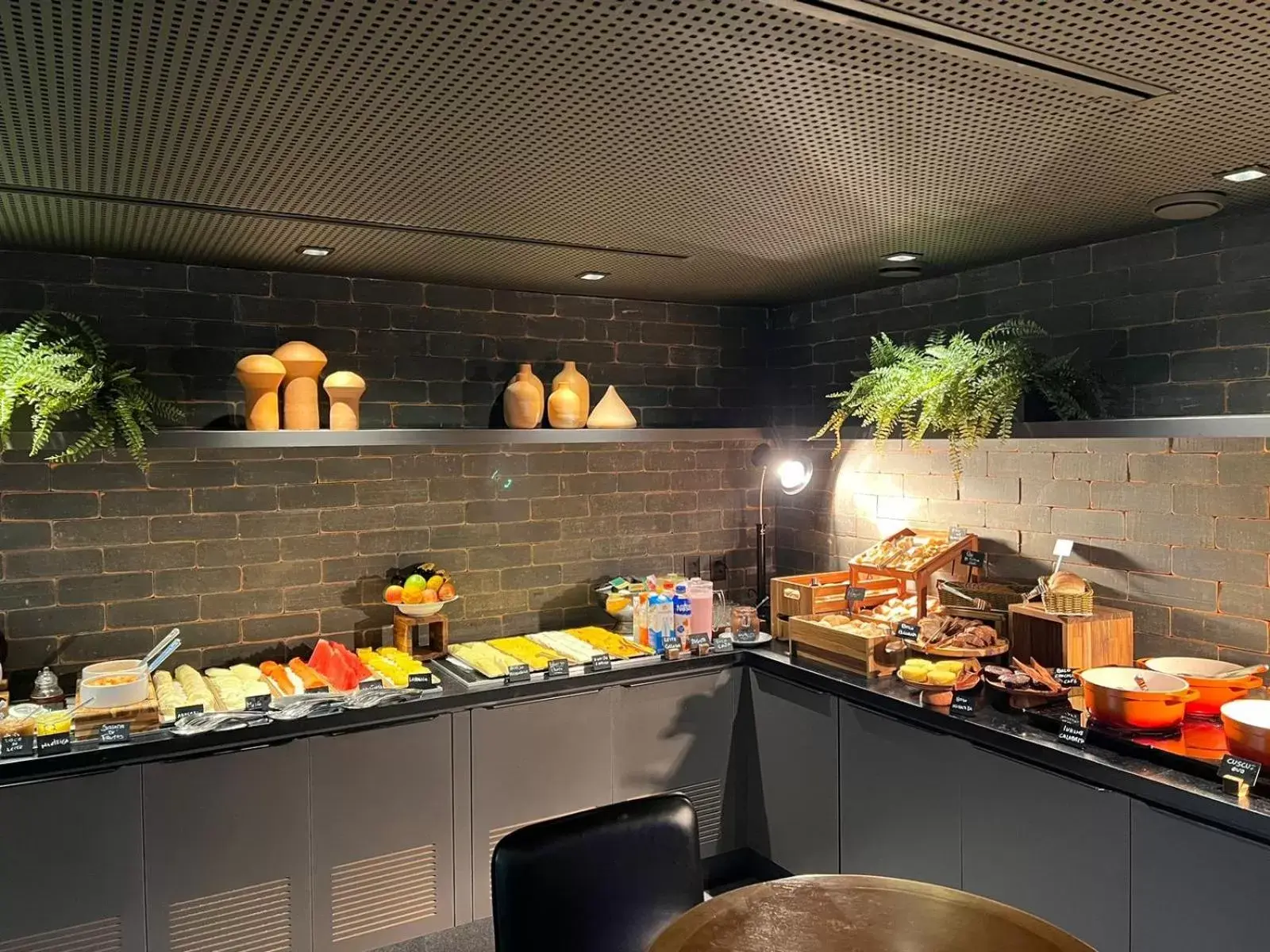 Restaurant/places to eat in Fity Hotel Restaurant/places to eat in Fity Hotel