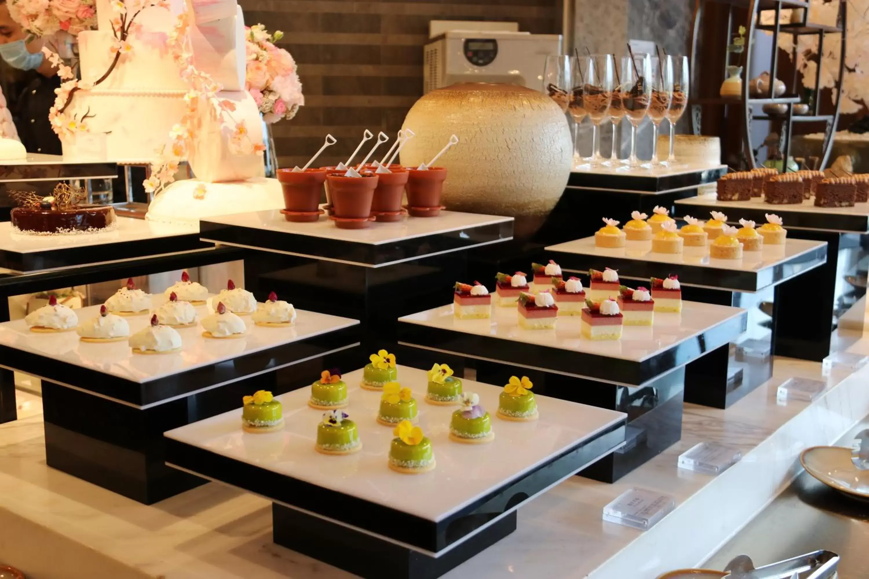 Buffet breakfast, Food in InterContinental Taiyuan, an IHG Hotel