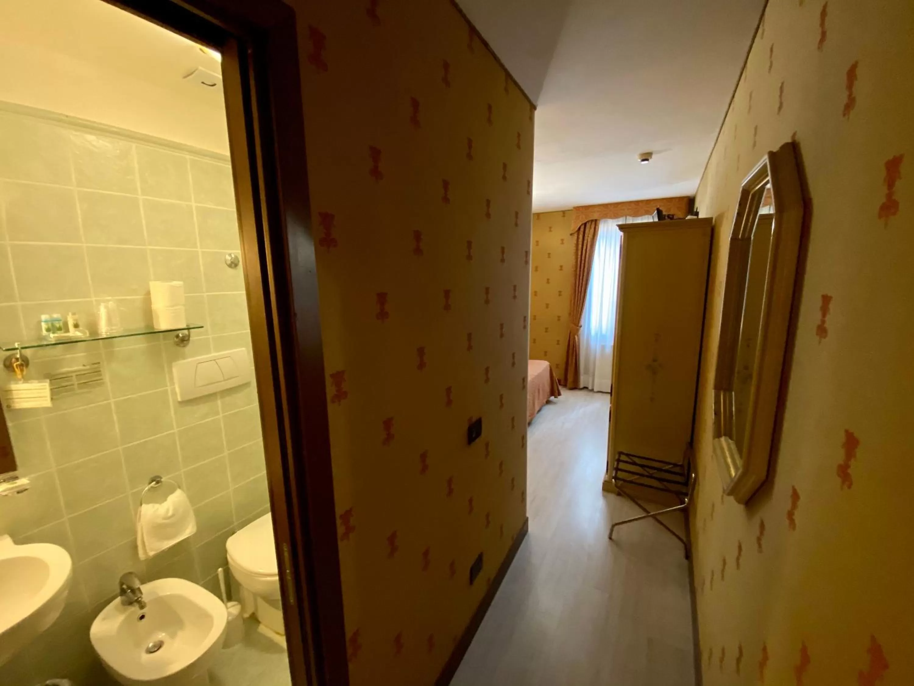 Bathroom in Hotel San Gallo