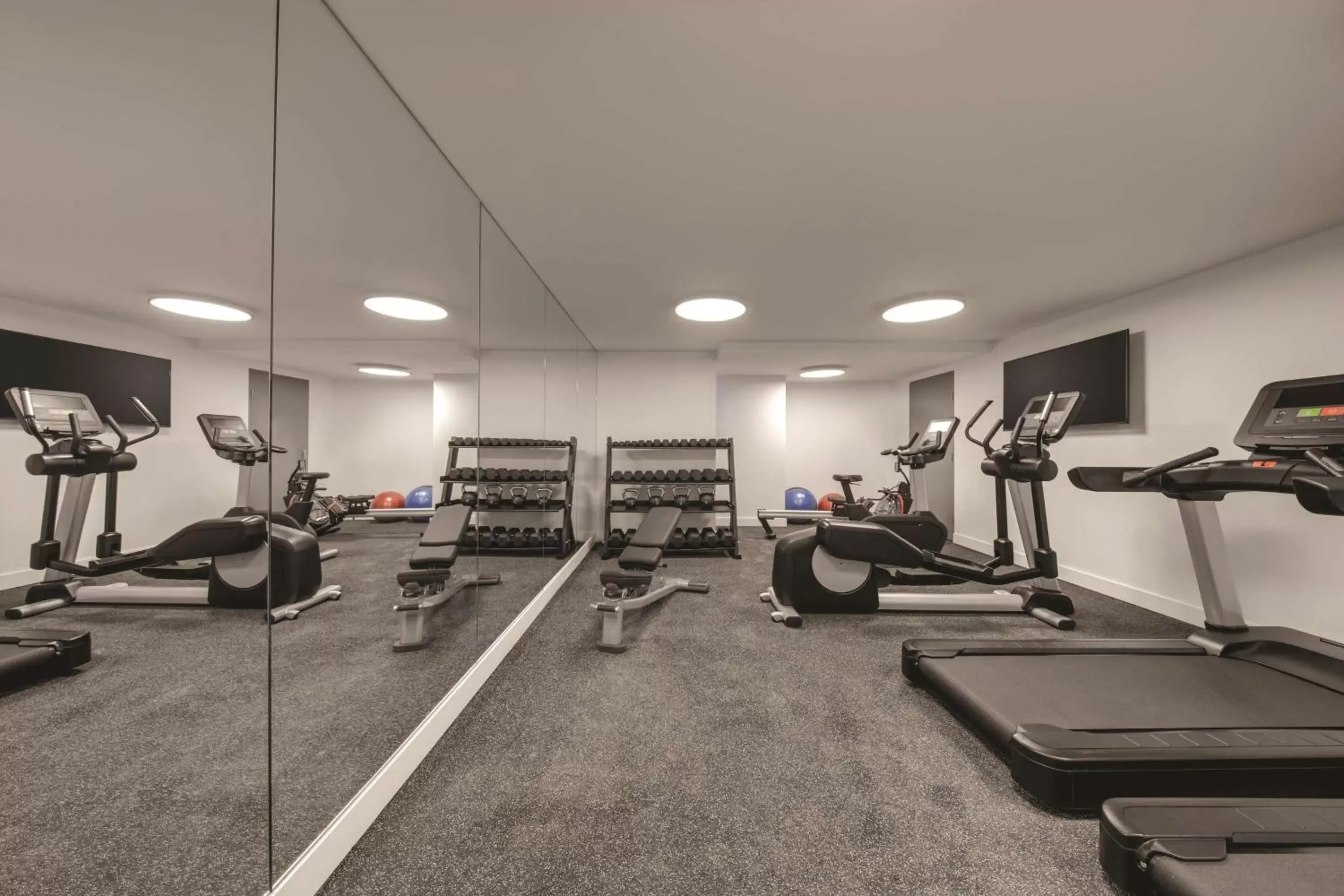 Spa and wellness centre/facilities, Fitness Center/Facilities in Vibe Hotel Sydney Darling Harbour