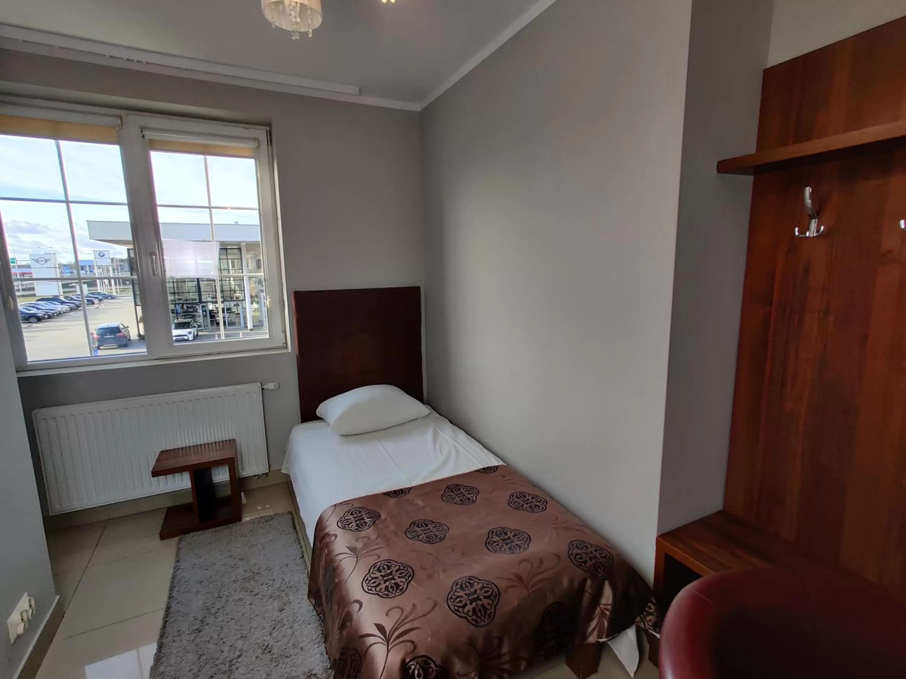 Photo of the whole room, Bed in Belweder