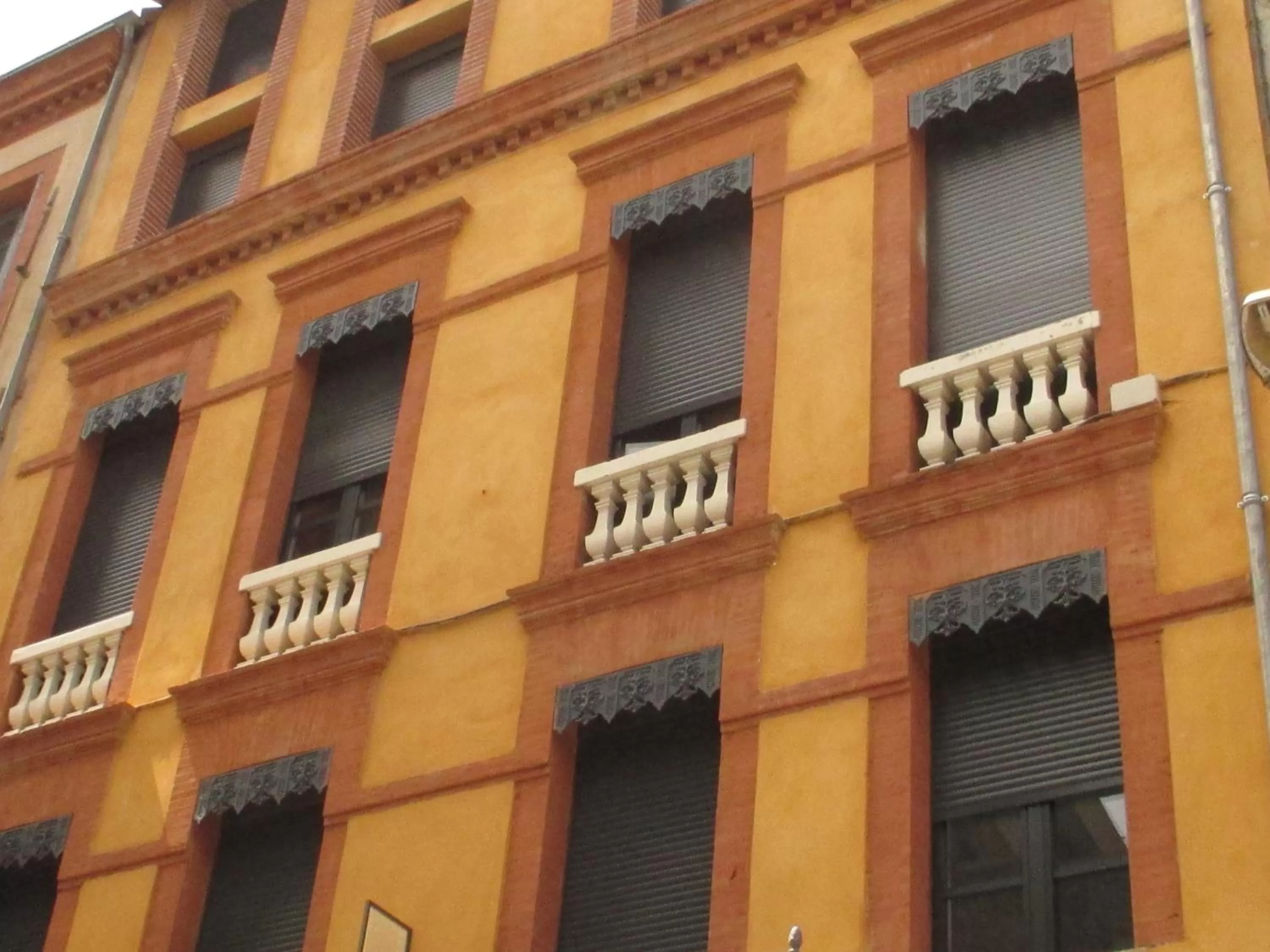 Facade/entrance in Hôtel le Pastel