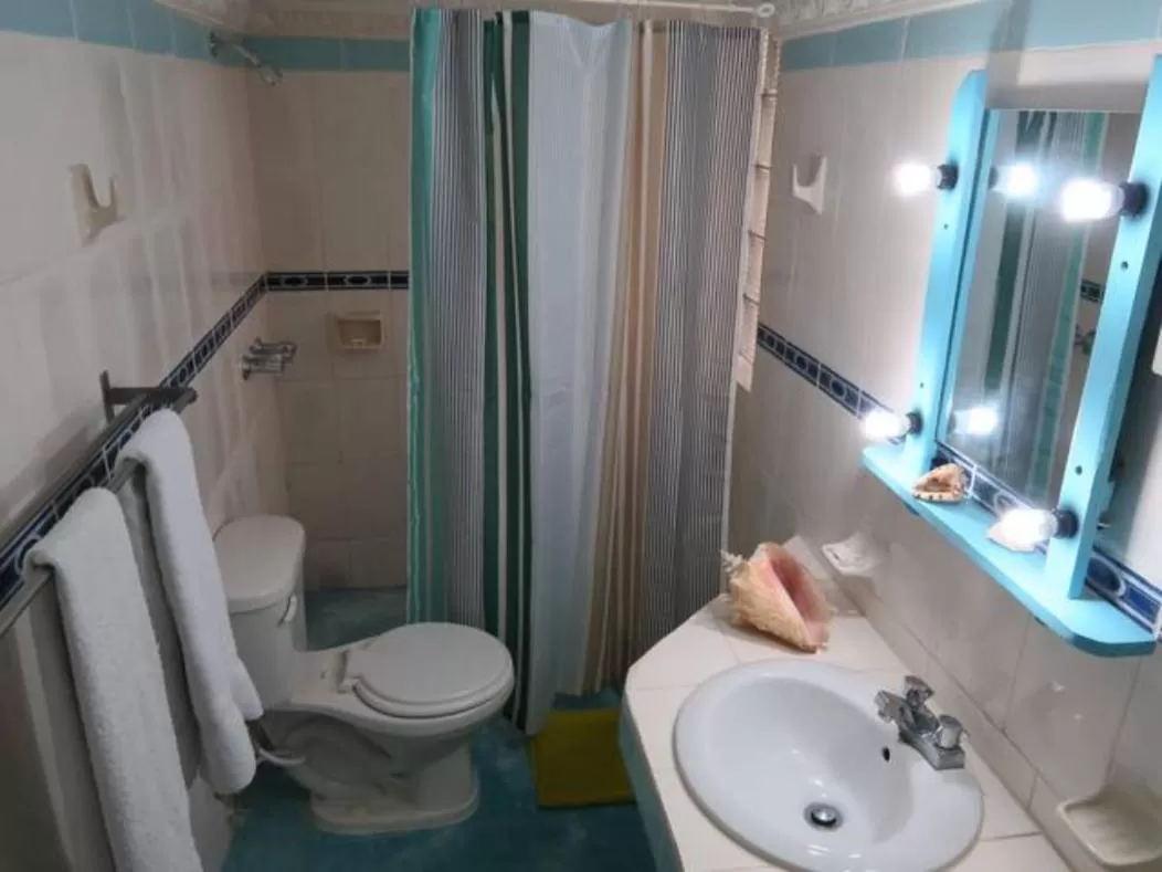 Bathroom in Hotel Club Rolling Stone