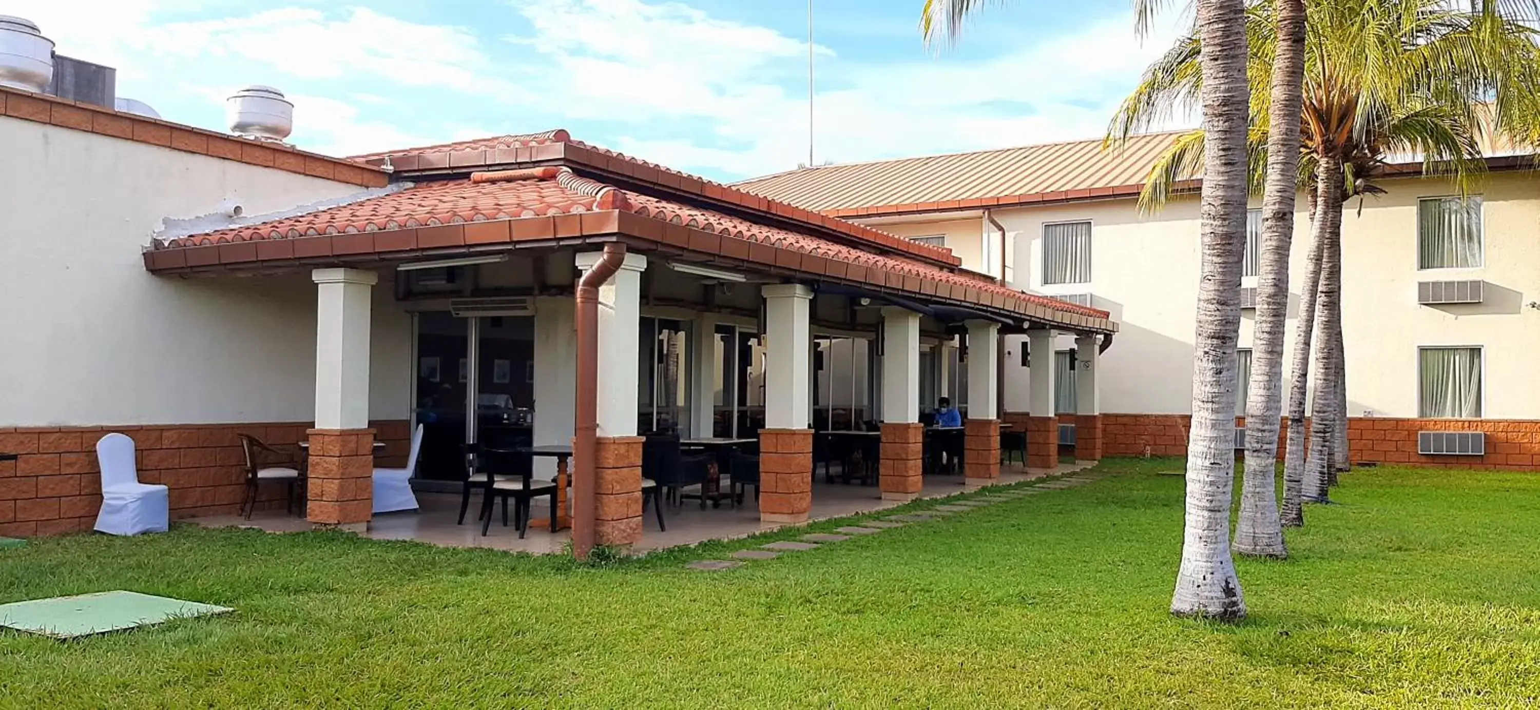 Restaurant/places to eat in Comfort Inn Real La Union Restaurant/places to eat in Comfort Inn Real La Union