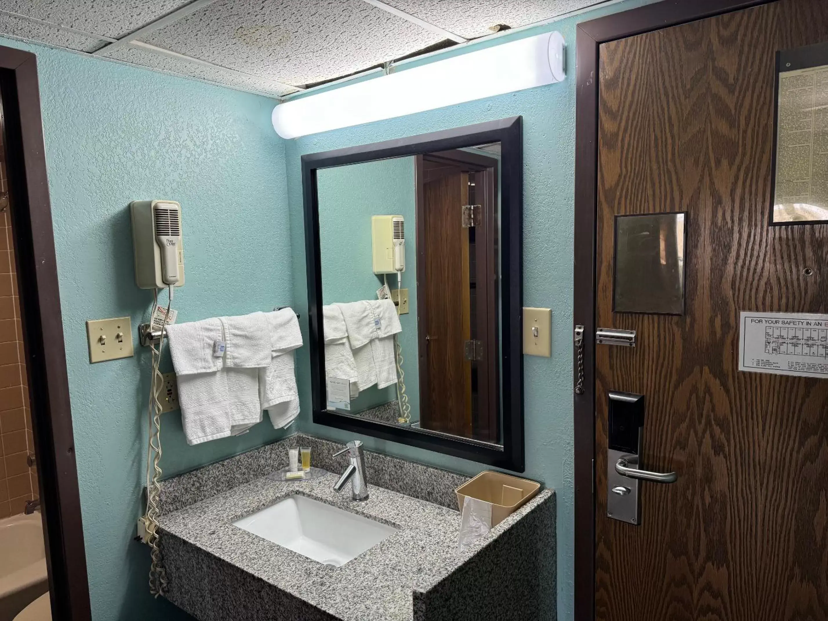 Bathroom in Super 8 by Wyndham Blytheville