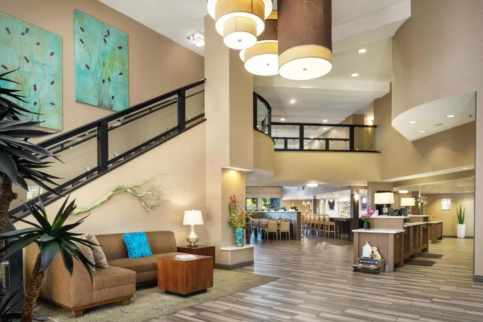 Lobby or reception, Lobby/Reception in Holiday Inn Phoenix/Chandler, an IHG Hotel