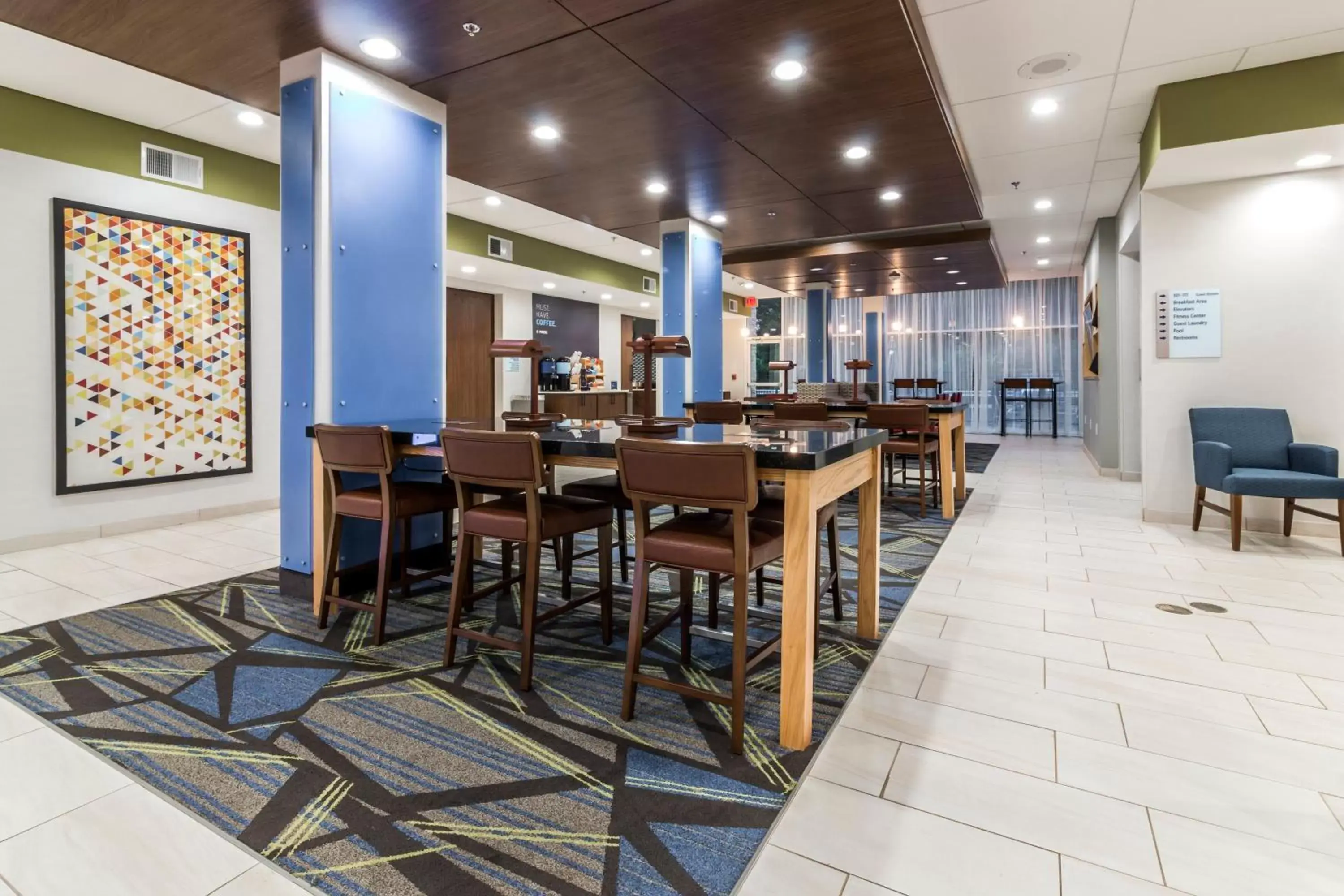 Lobby or reception, Restaurant/Places to Eat in Holiday Inn Express - Villa Rica, an IHG Hotel