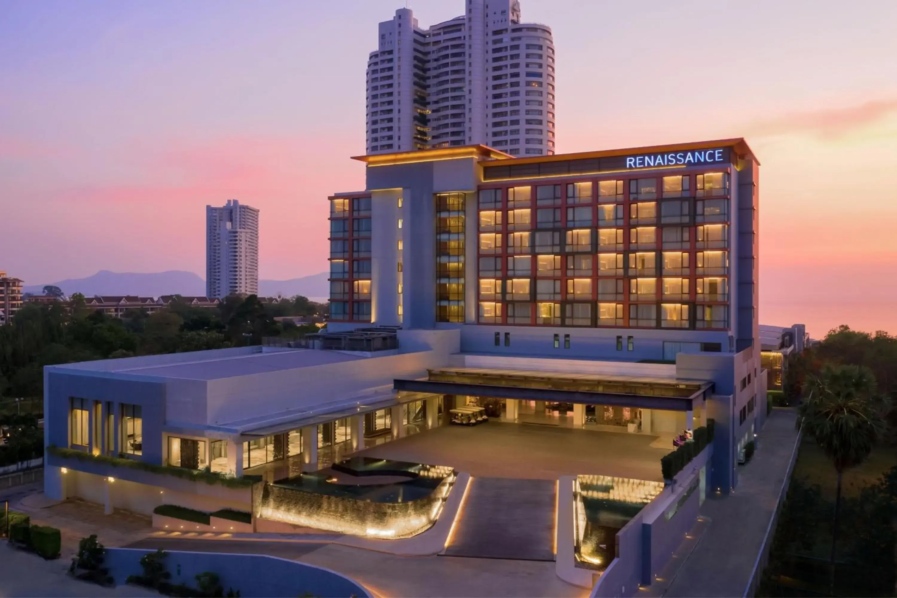 Property Building in Renaissance Pattaya Resort & Spa