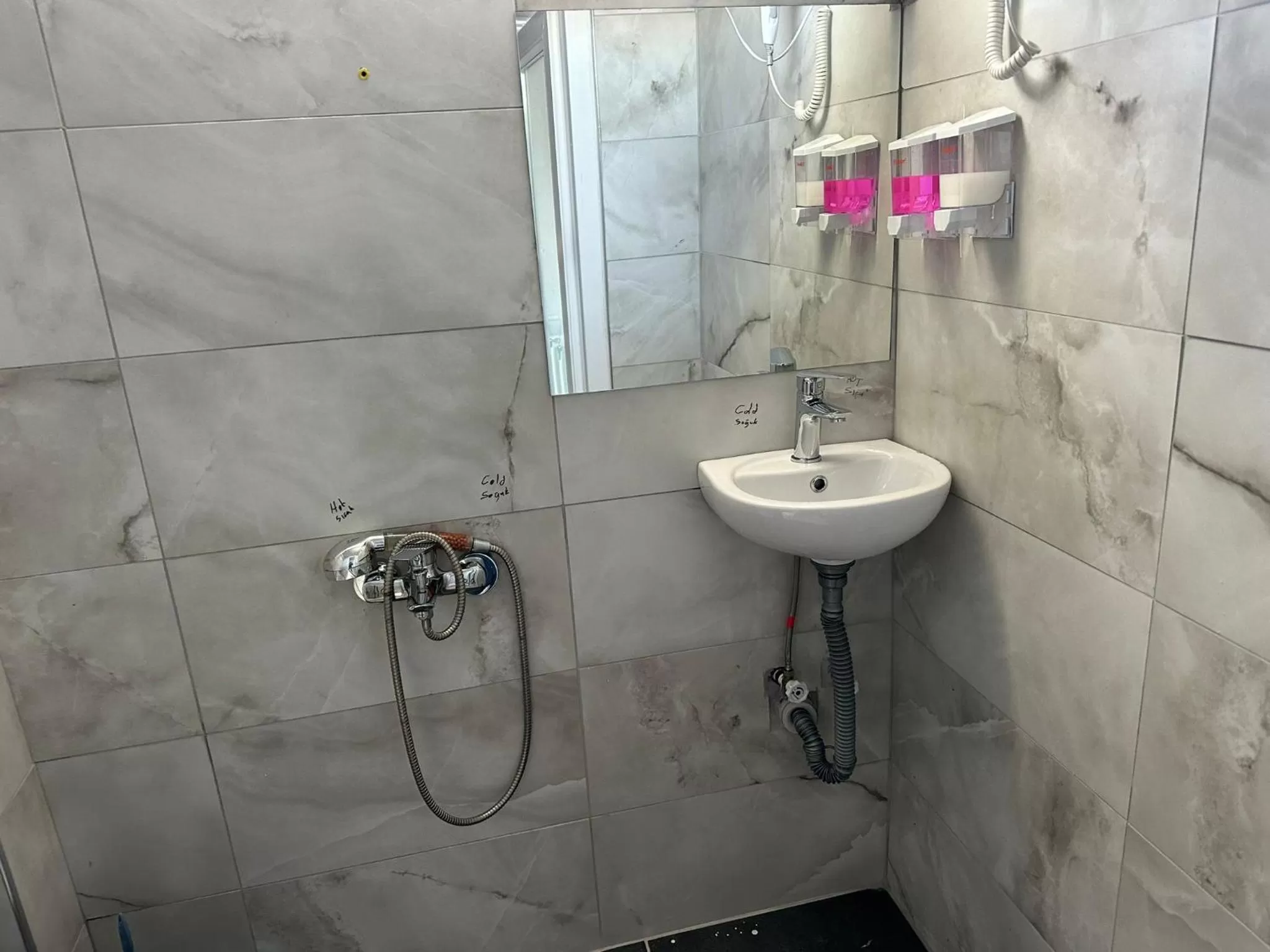 Bathroom in NR1 HOTEL