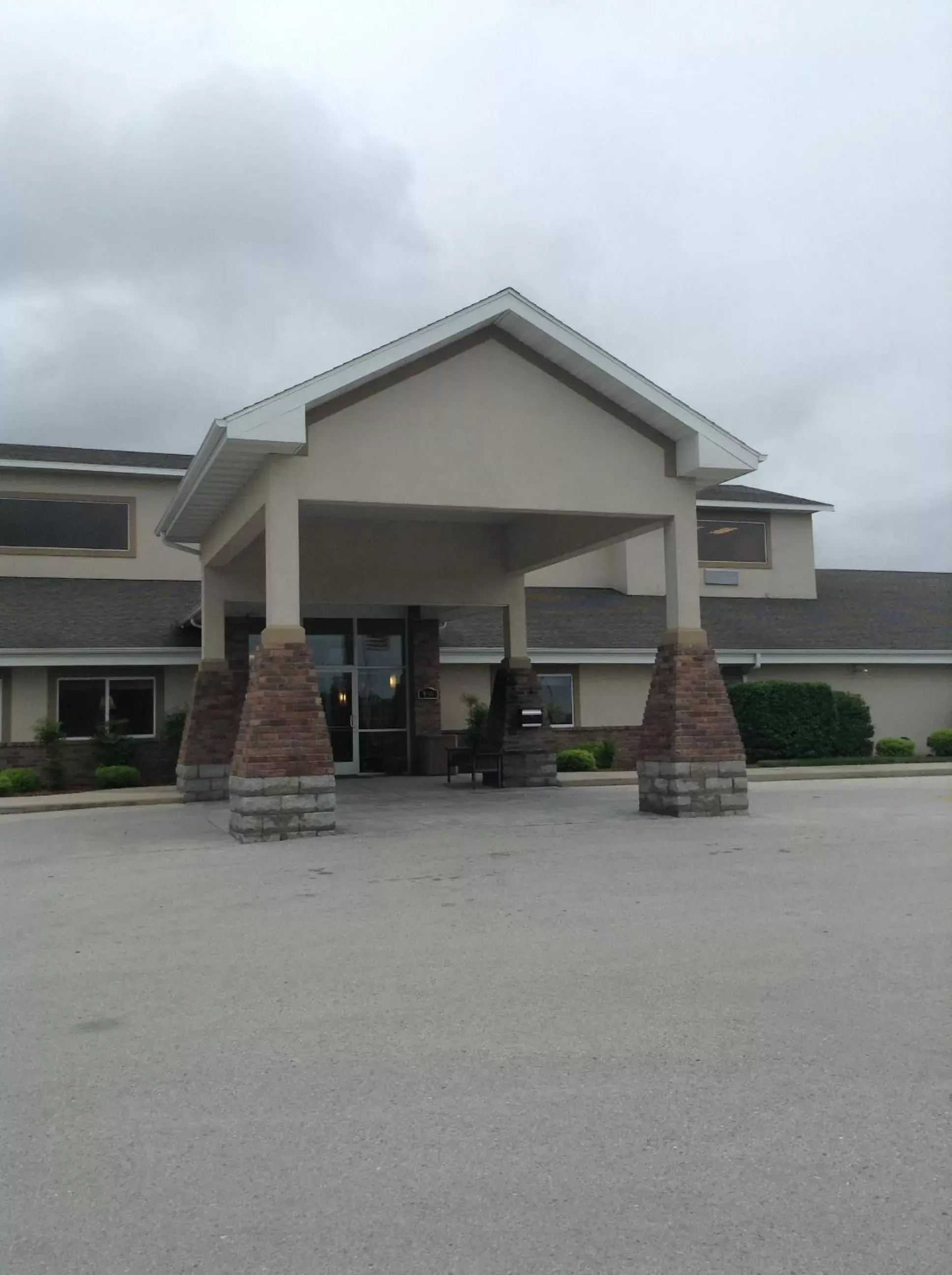 Facade/entrance, Property Building in AmericInn by Wyndham Republic