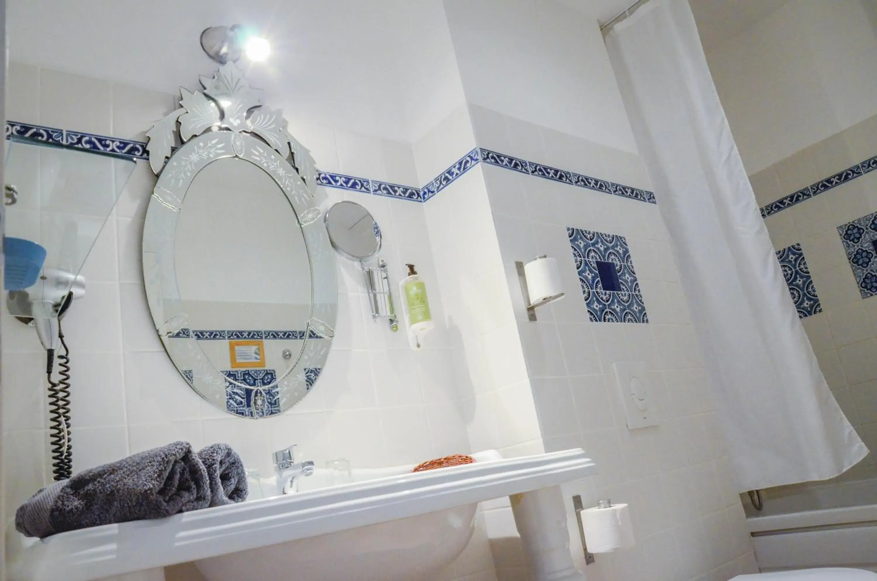 Bathroom in A La Villa Boucicaut