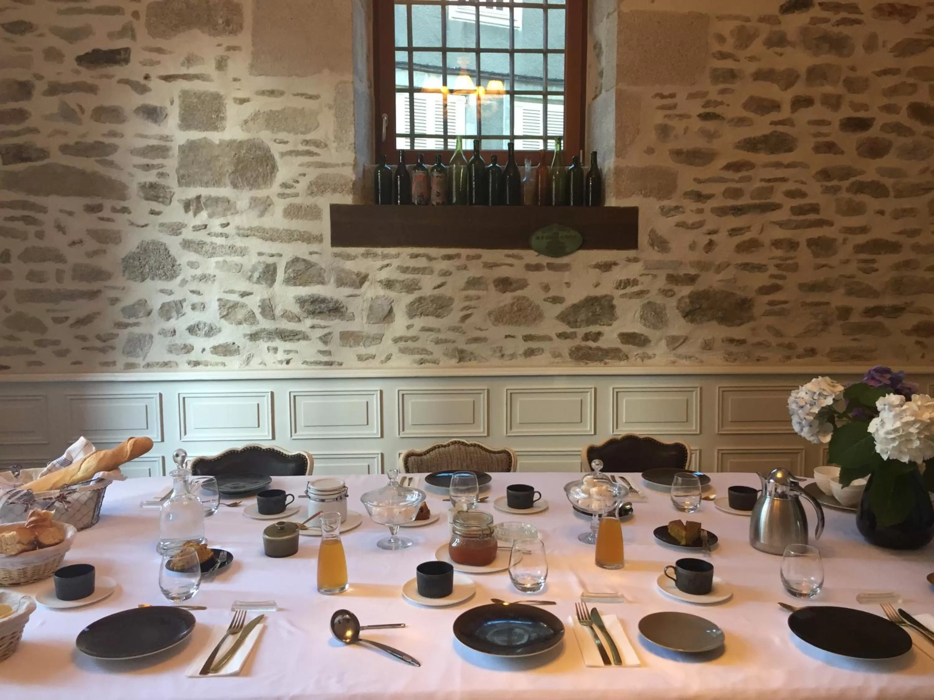 Restaurant/places to eat in Le Jardin des Lys