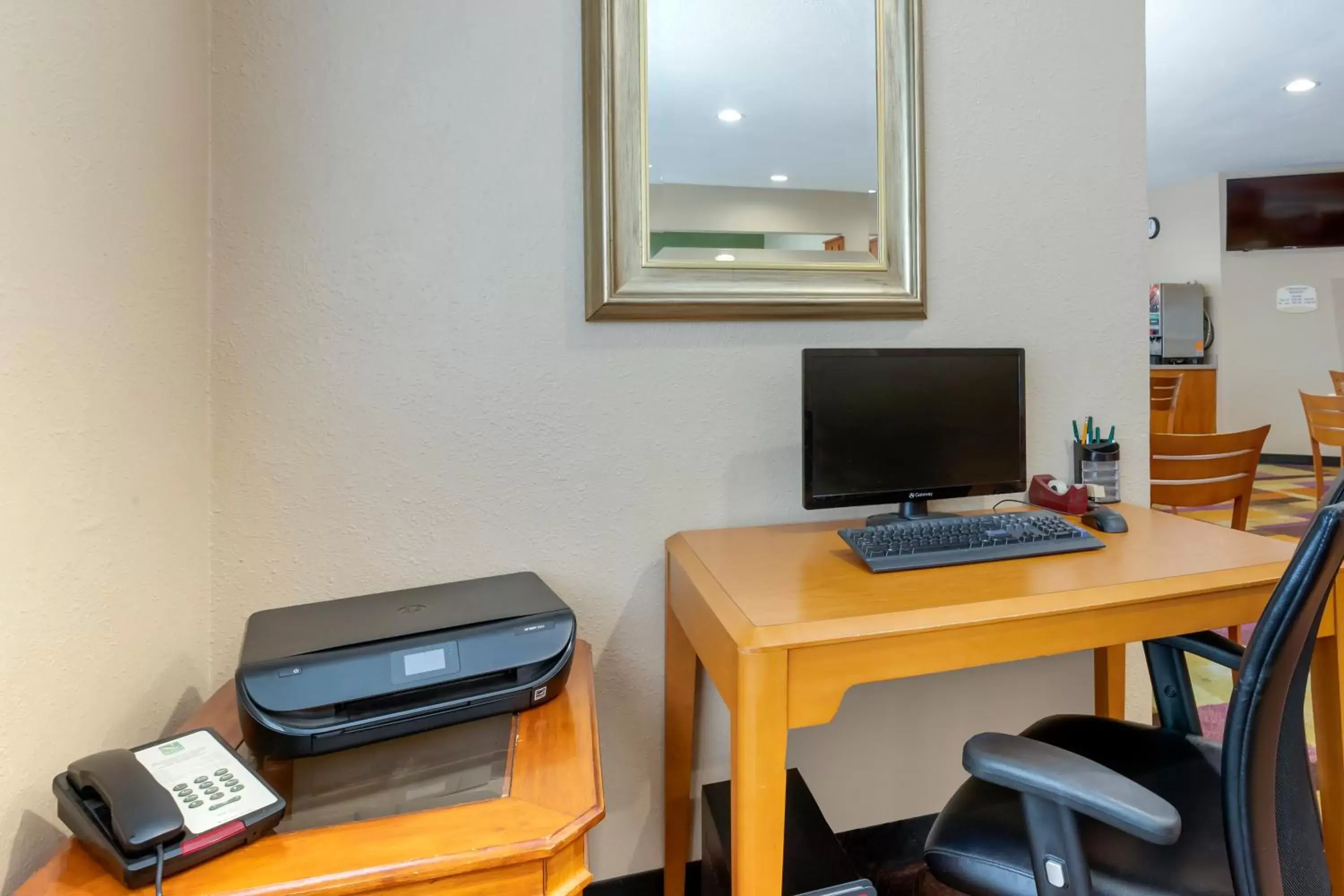 Business facilities, TV/Entertainment Center in Quality Inn & Suites Keokuk North