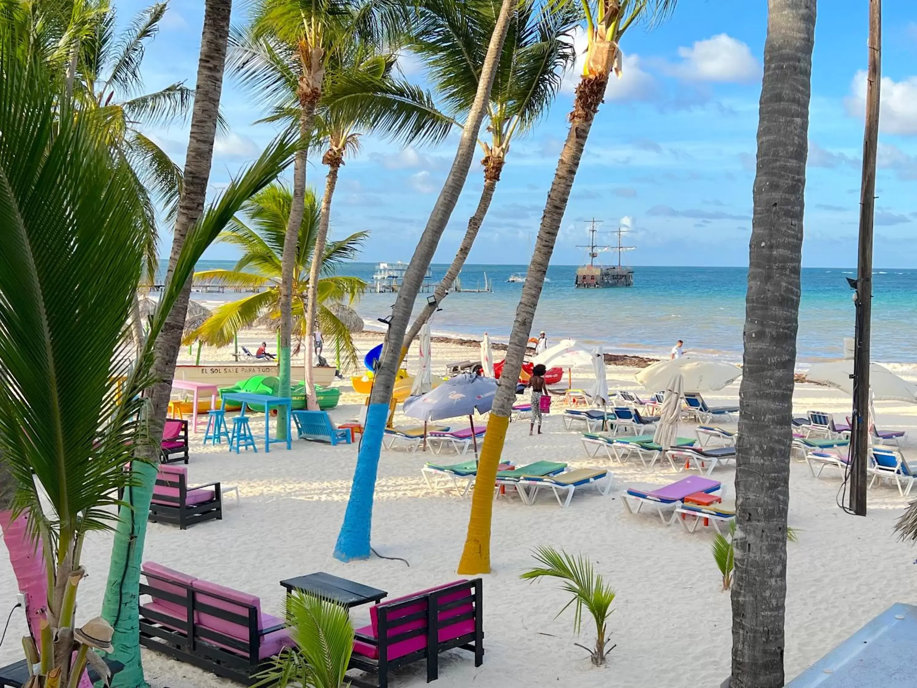 Beach in Caribbean Suites with Rooftop pool