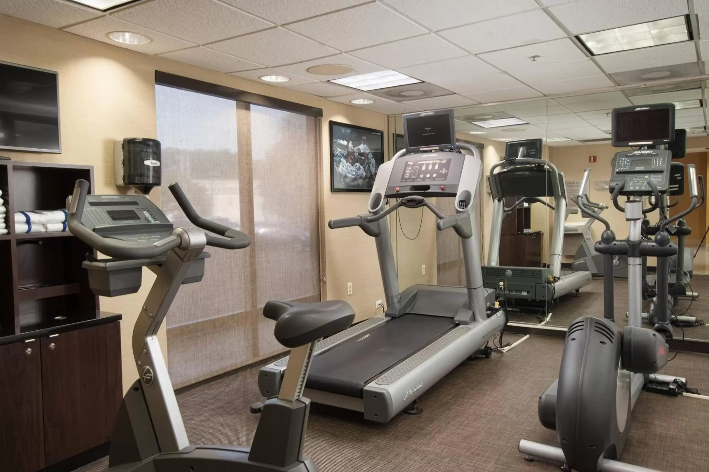 Fitness centre/facilities, Fitness Center/Facilities in Fairfield Inn and Suites Atlanta Airport South/Sullivan Road