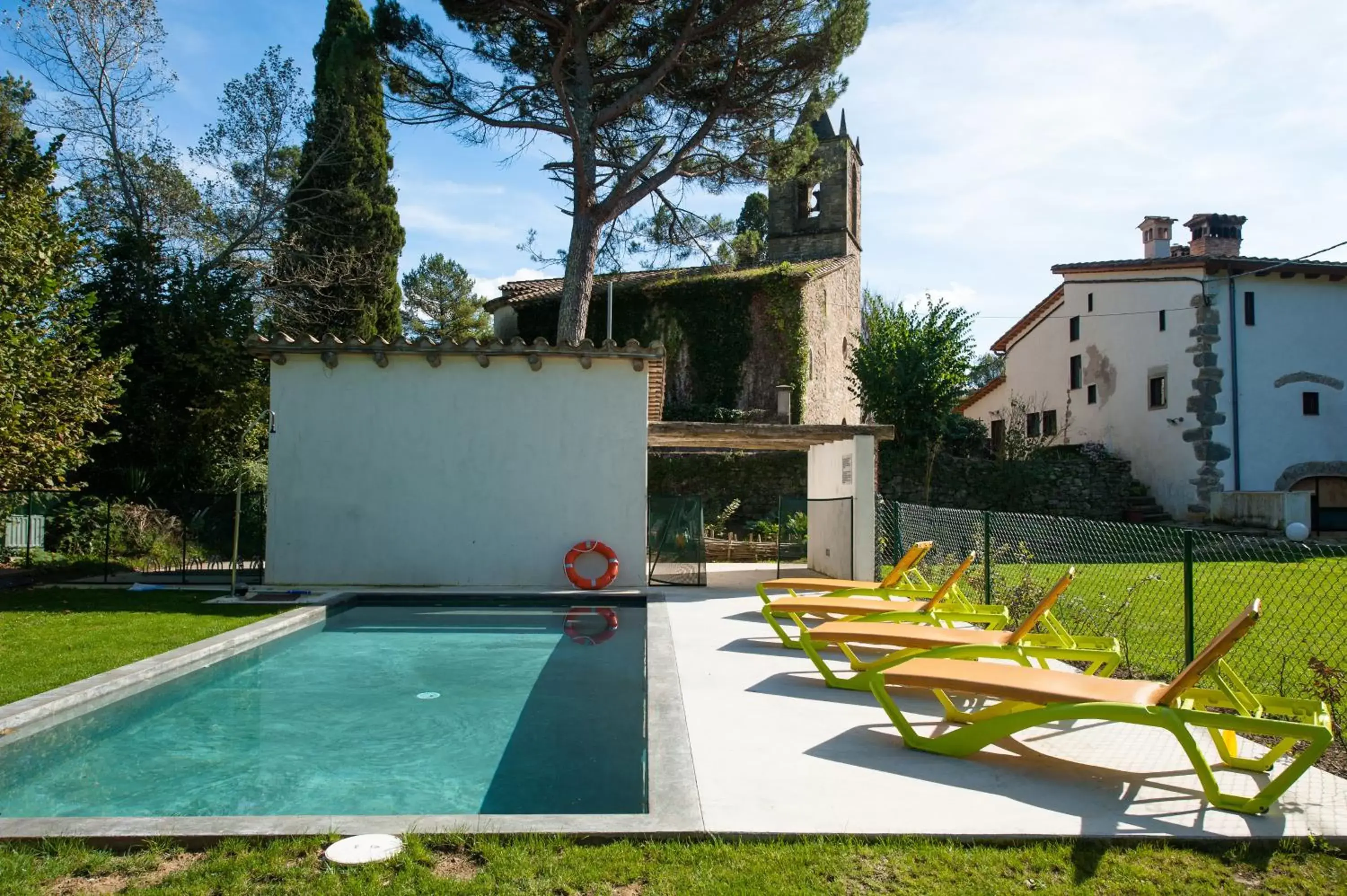 Pool view, Swimming Pool in B&B La Rectoria de Sant Miquel de Pineda