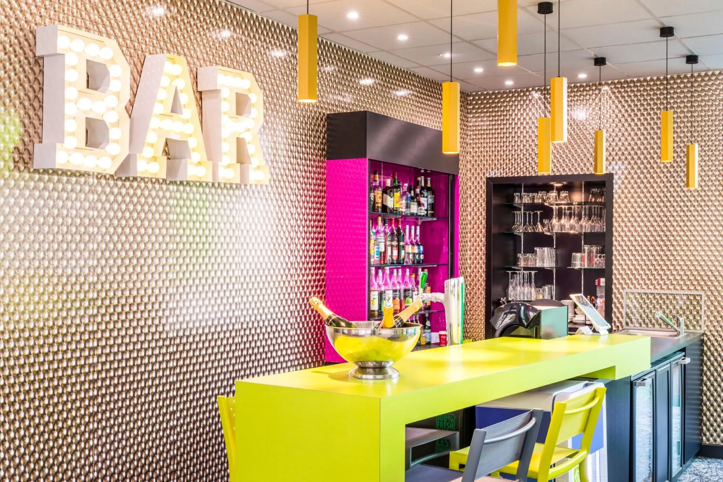 Lounge or bar in ibis Styles Antony Paris Sud Lounge or bar in ibis Styles Antony Paris Sud