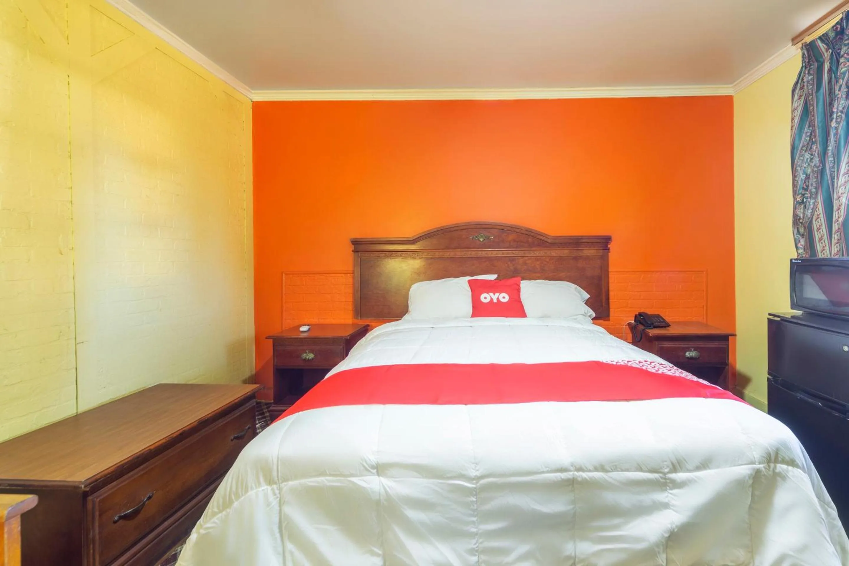 Bedroom, Bed in OYO Hotel Brookhaven MS Hwy 51 North