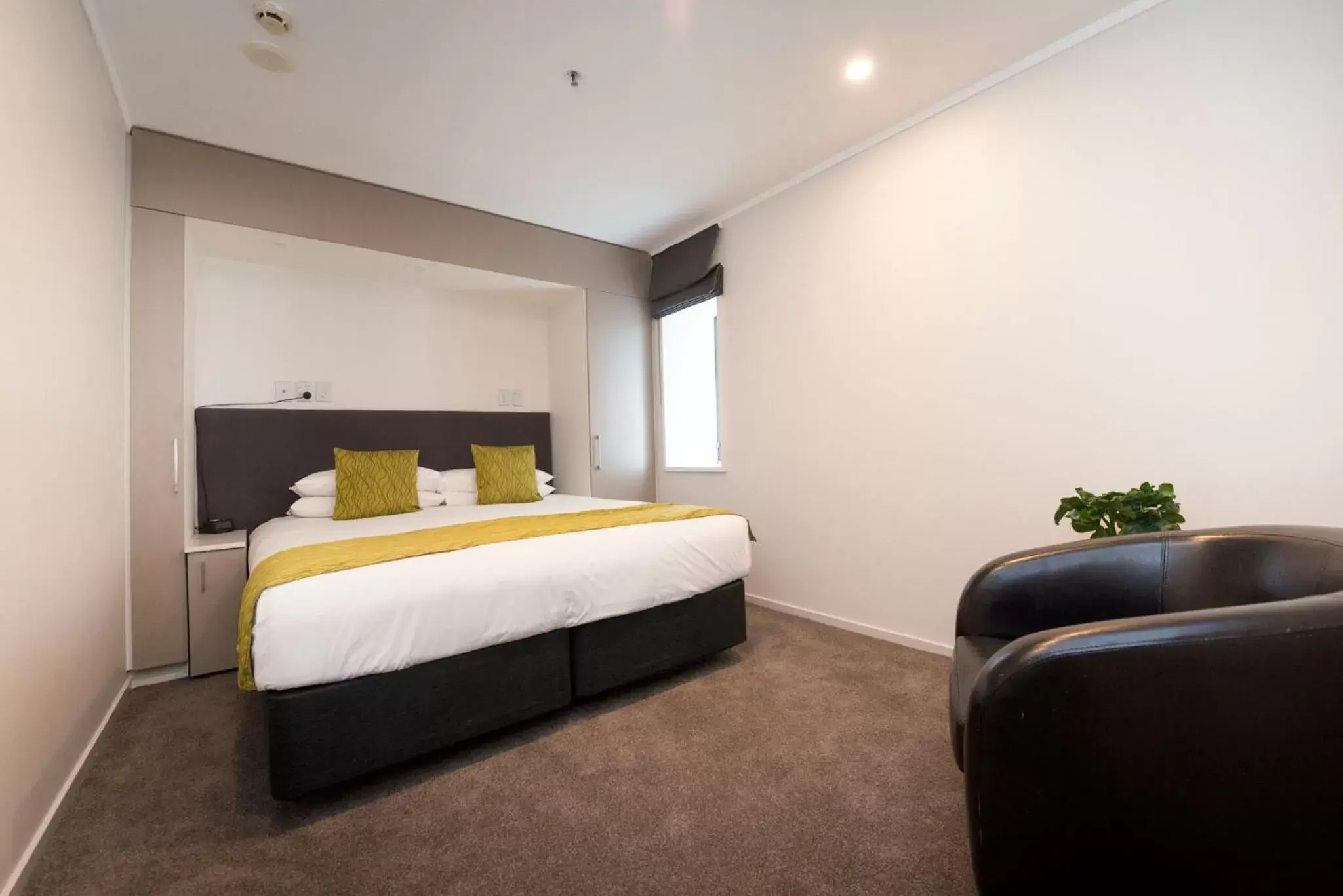 Bed in Quest on Johnston Serviced Apartments Bed in Quest on Johnston Serviced Apartments