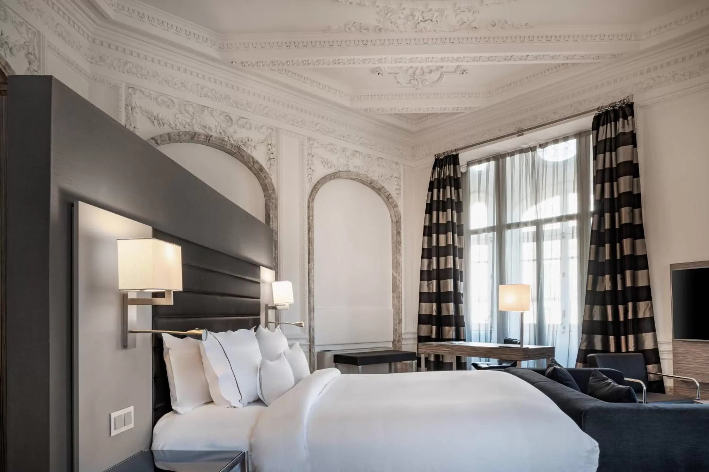 Photo of the whole room, Bed in Hotel Palacio del Retiro, Autograph Collection