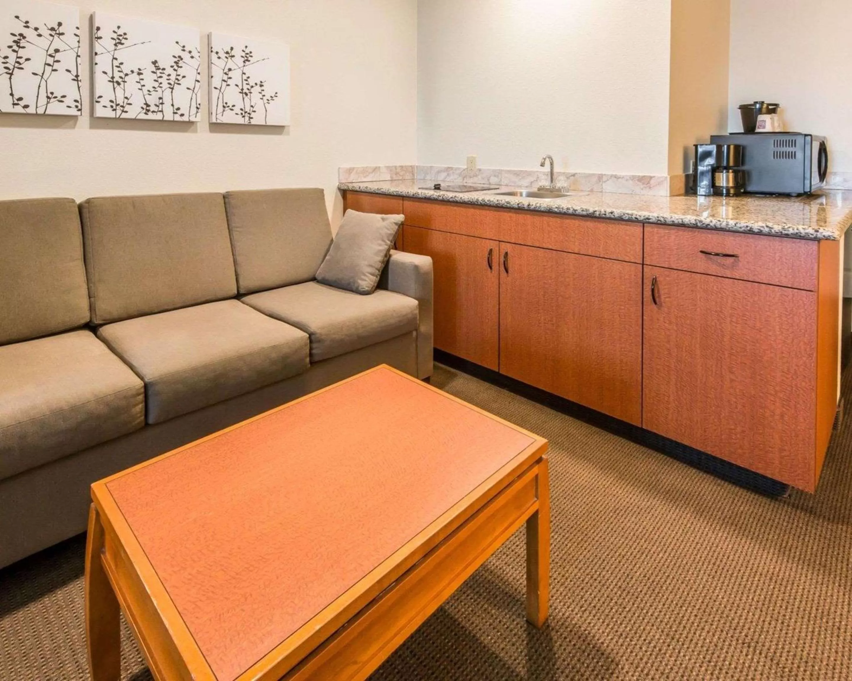 Bedroom in Sleep Inn & Suites Winchester near University