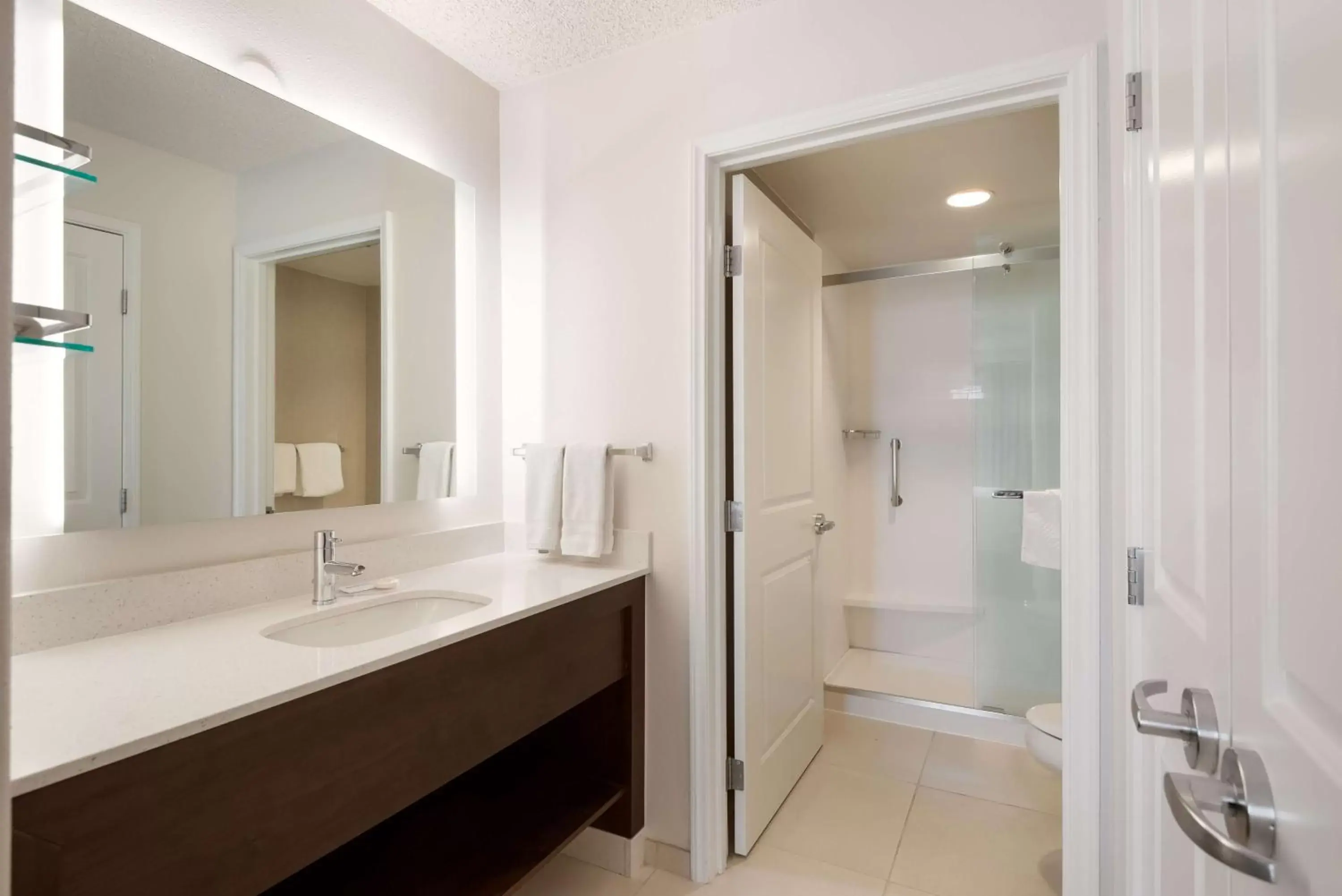 Bathroom in Sonesta ES Suites Reno