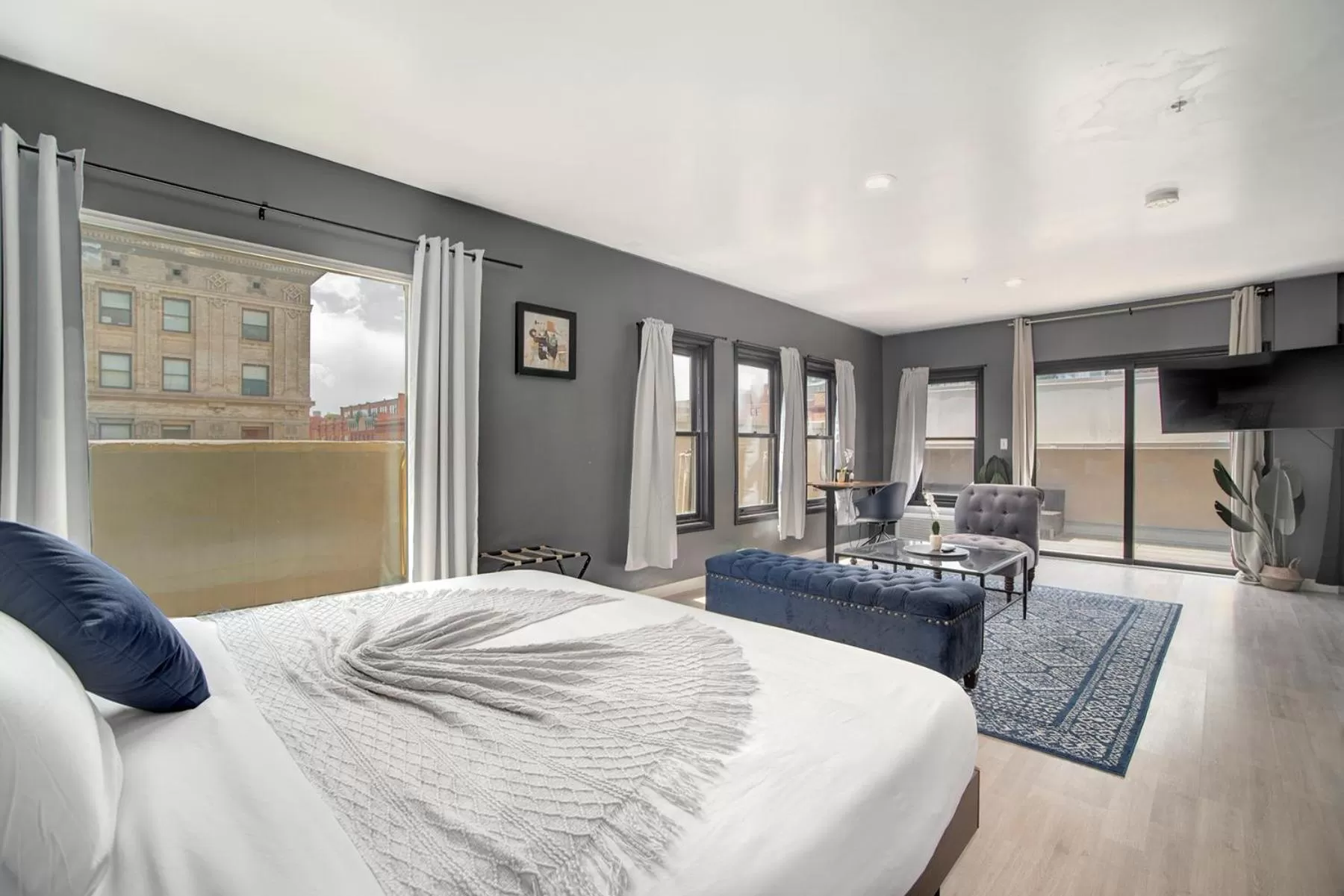 Bedroom, Bed in Good Hotels Downtown Denver