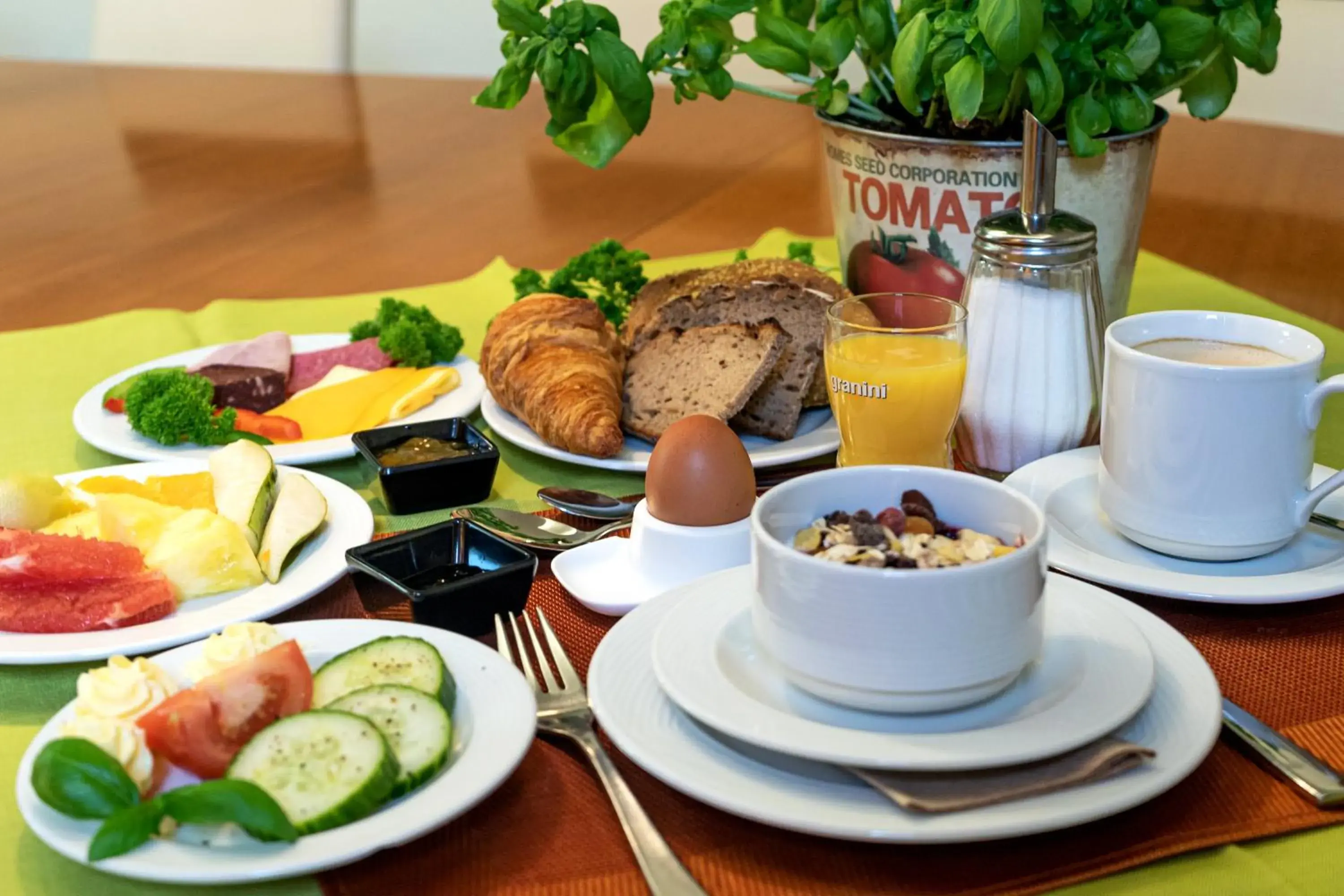 Breakfast in Hotel Gustav-Stresemann-Institut