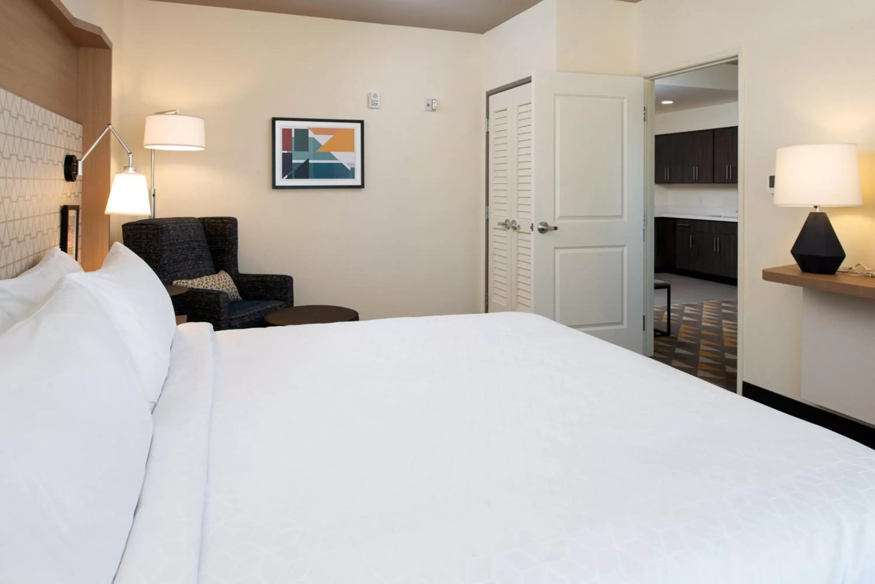 Photo of the whole room, Bed in Holiday Inn & Suites - Idaho Falls, an IHG Hotel