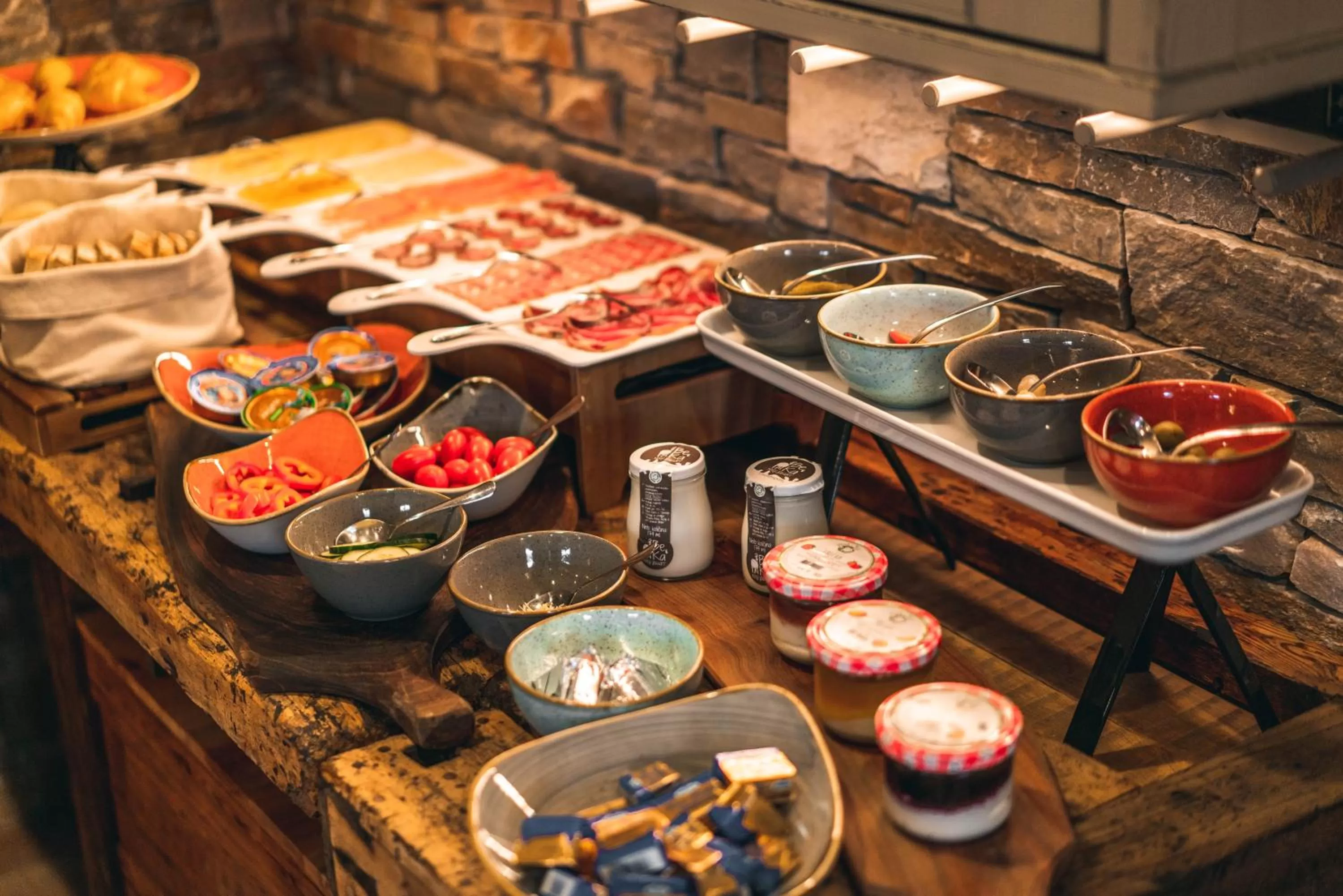 Restaurant/places to eat in Hotel Zamorc