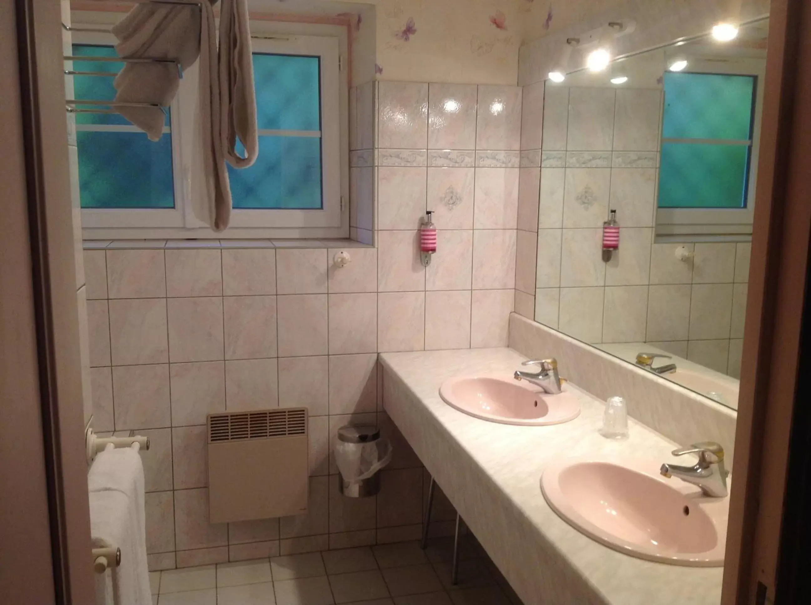 Bathroom in Hotel Le Bon Laboureur