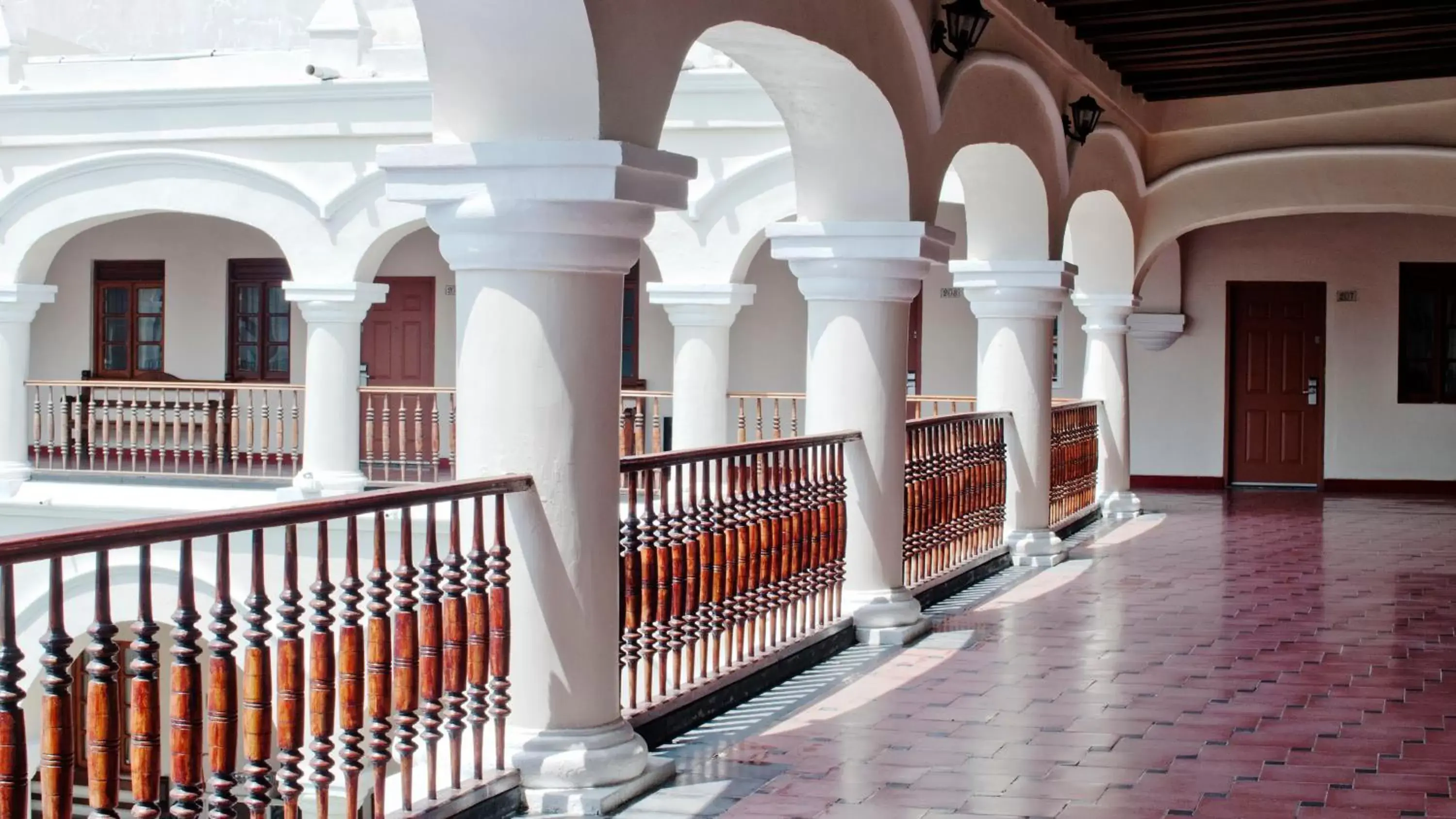 Lobby or reception, Balcony/Terrace in Holiday Inn Veracruz-Centro Historico, an IHG Hotel