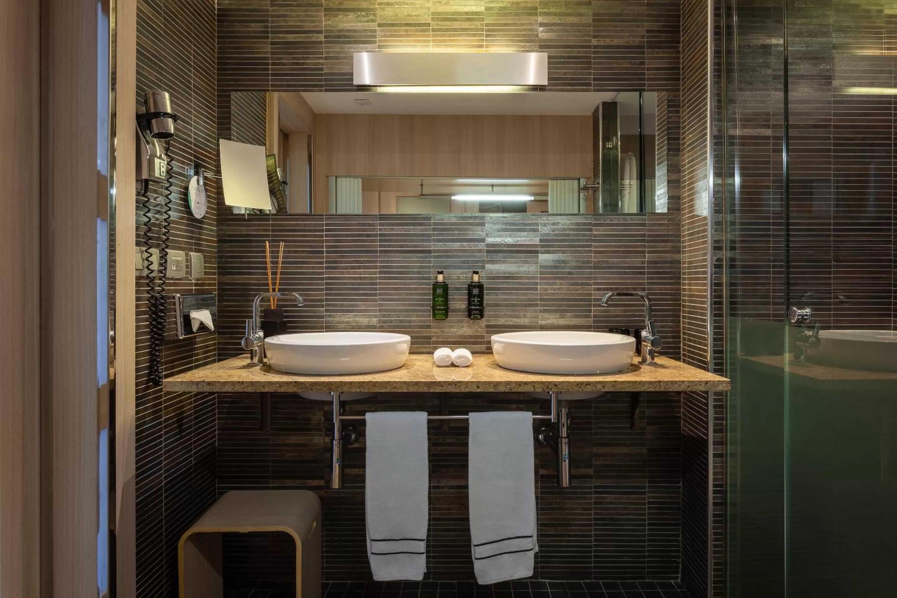 Shower in Melia Sevilla