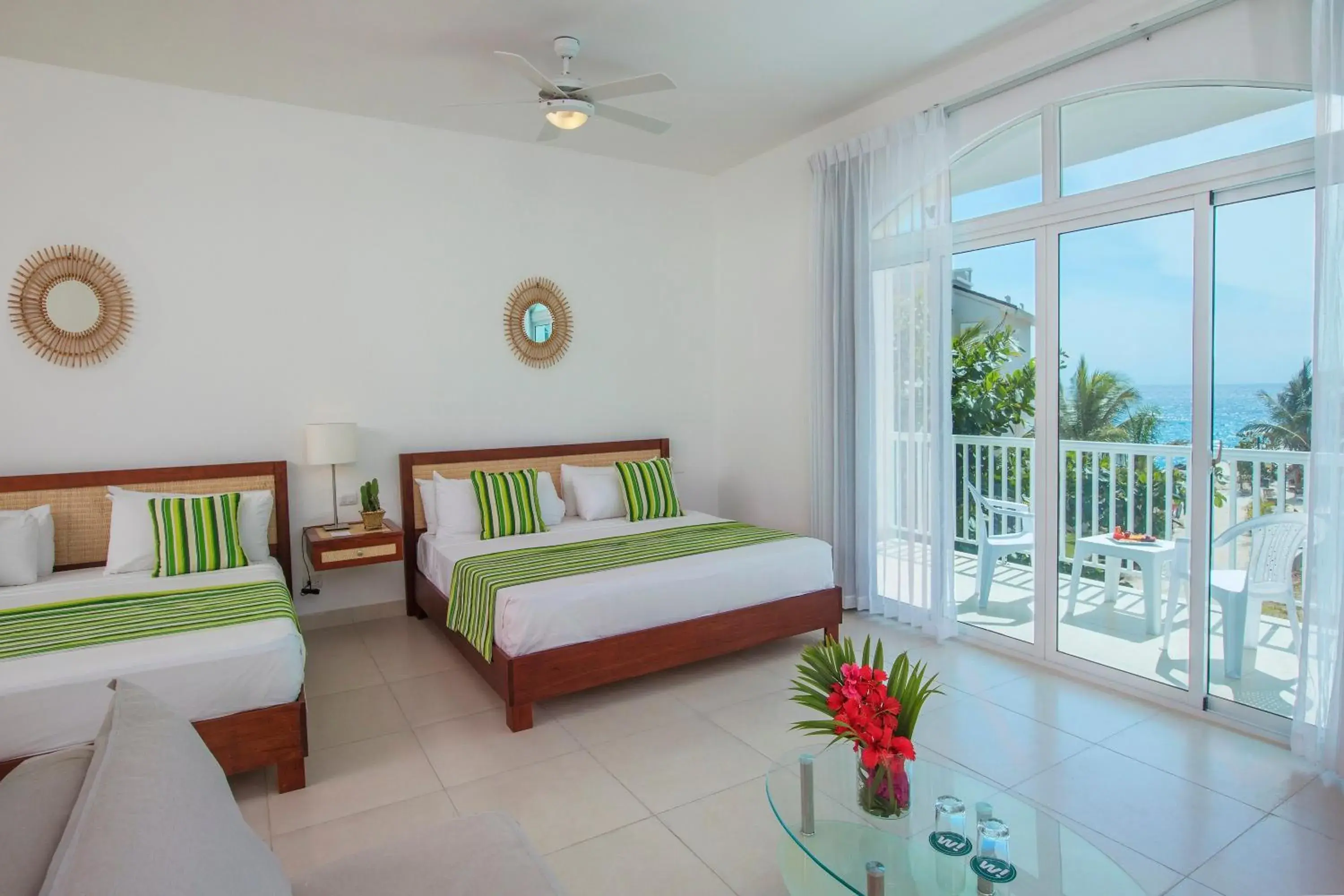 Bedroom, Bed in HM Alma de Bayahibe - Adults Only