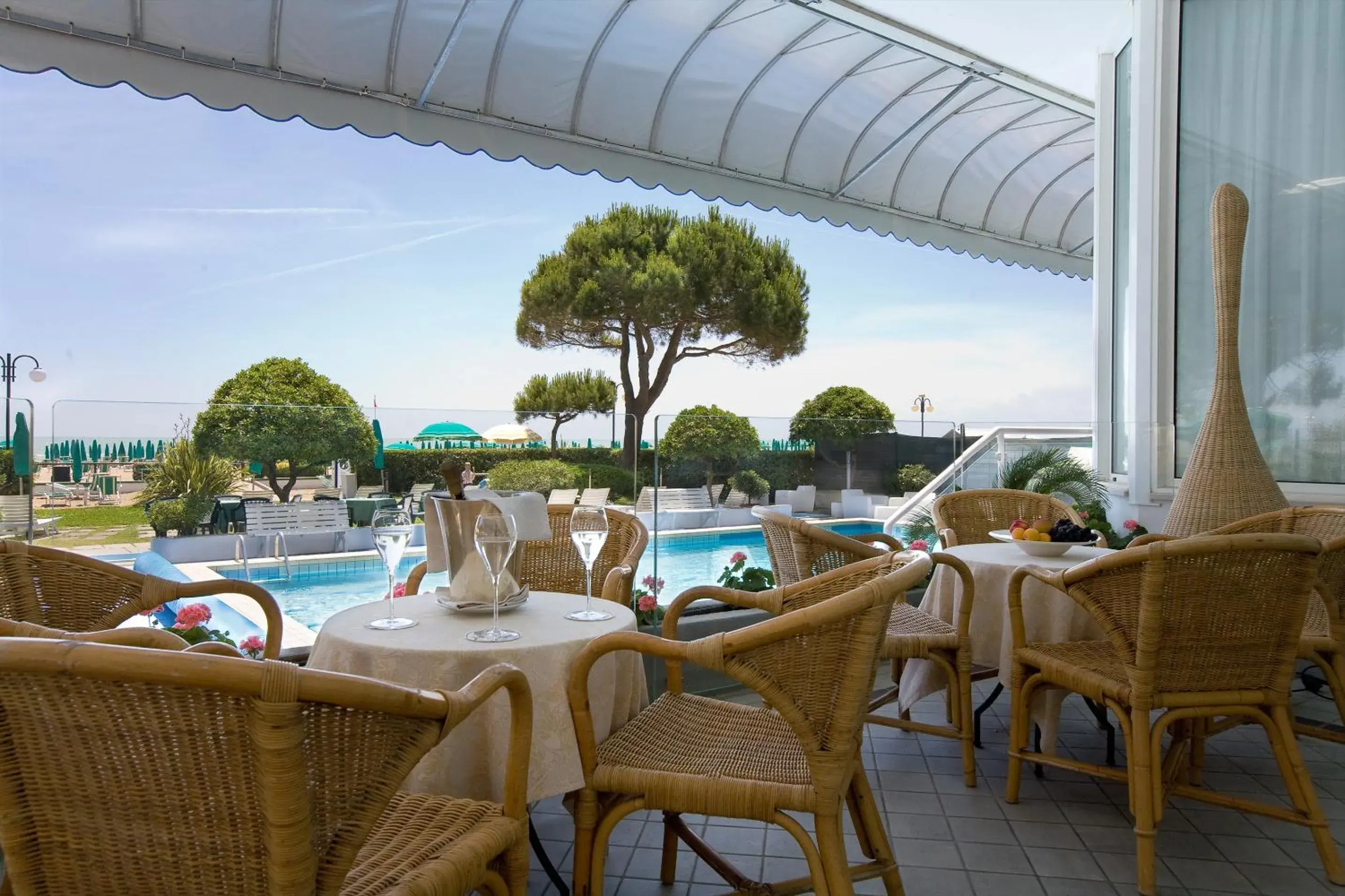 Garden, Restaurant/Places to Eat in Hotel Croce Di Malta