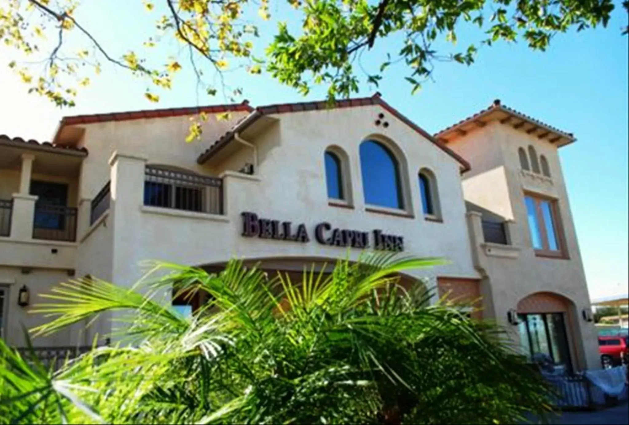 Property building in Bella Capri Inn and Suites Property building in Bella Capri Inn and Suites