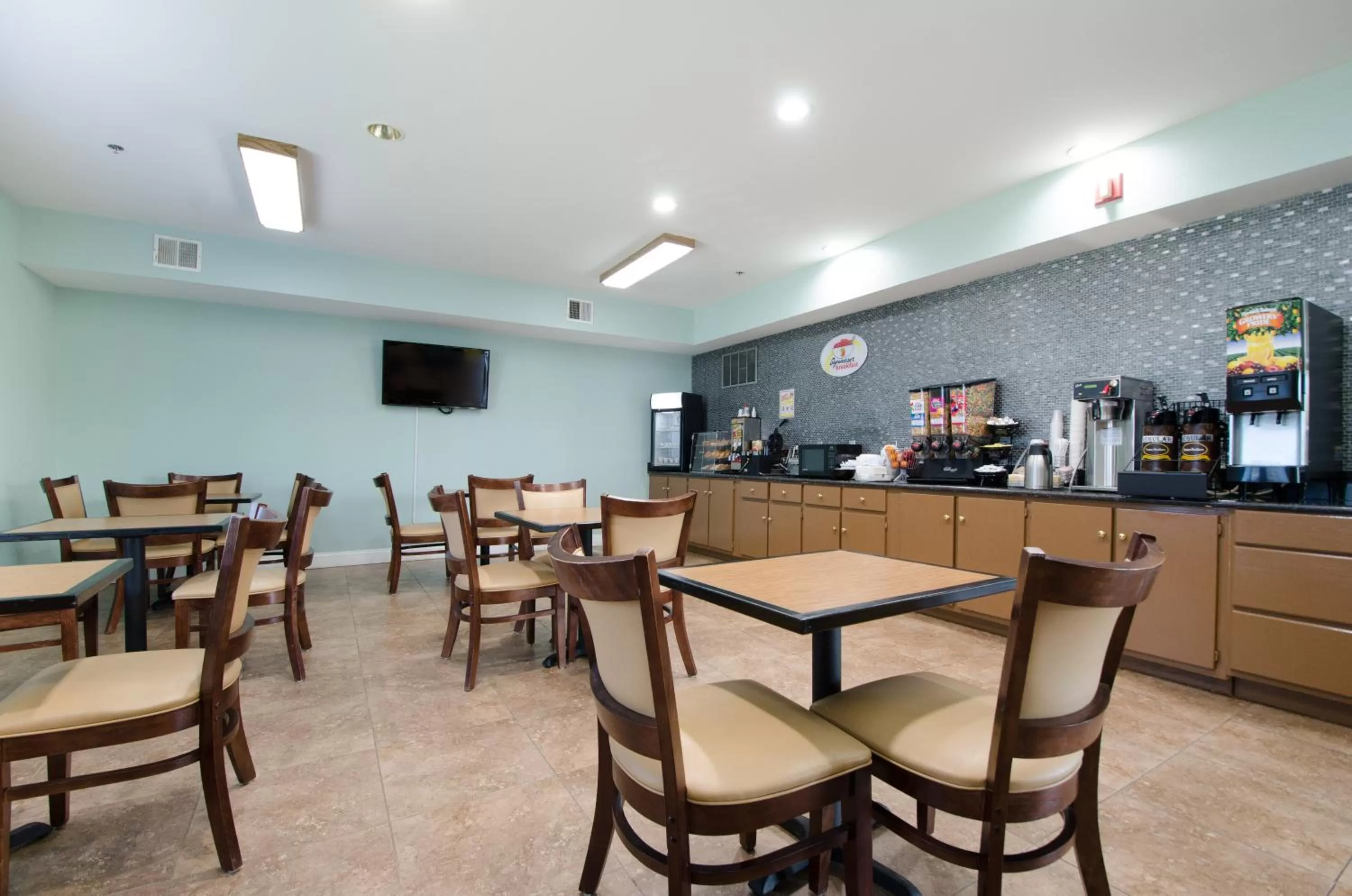 Super 8 by Wyndham Hull Street Midlothian Richmond Area