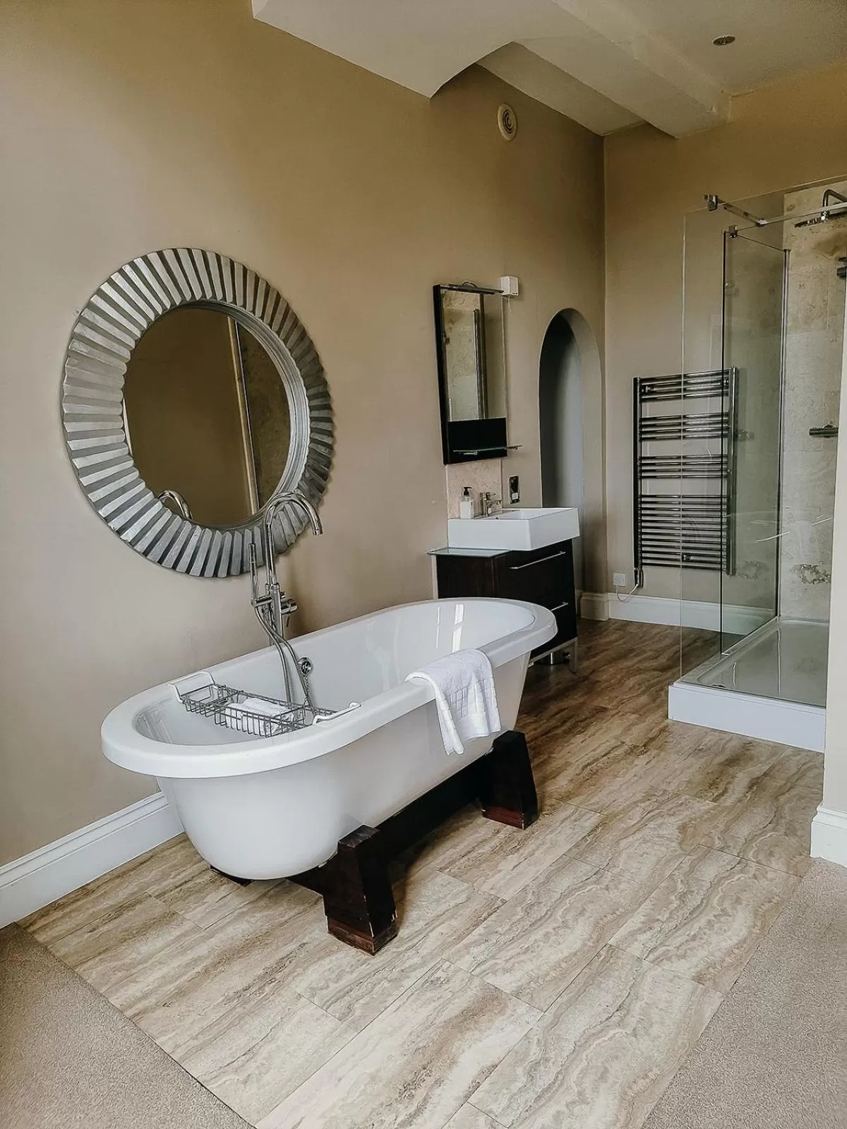 Shower, Bathroom in Verzon House