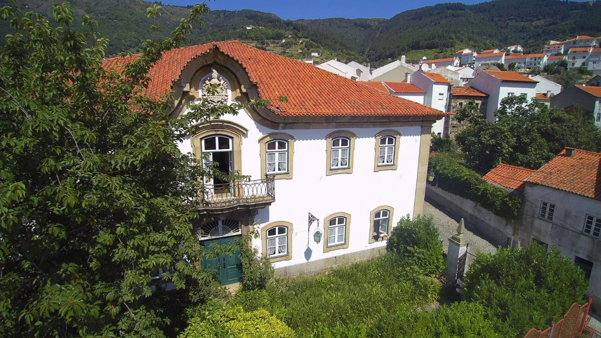 Property Building in Casa Das Obras