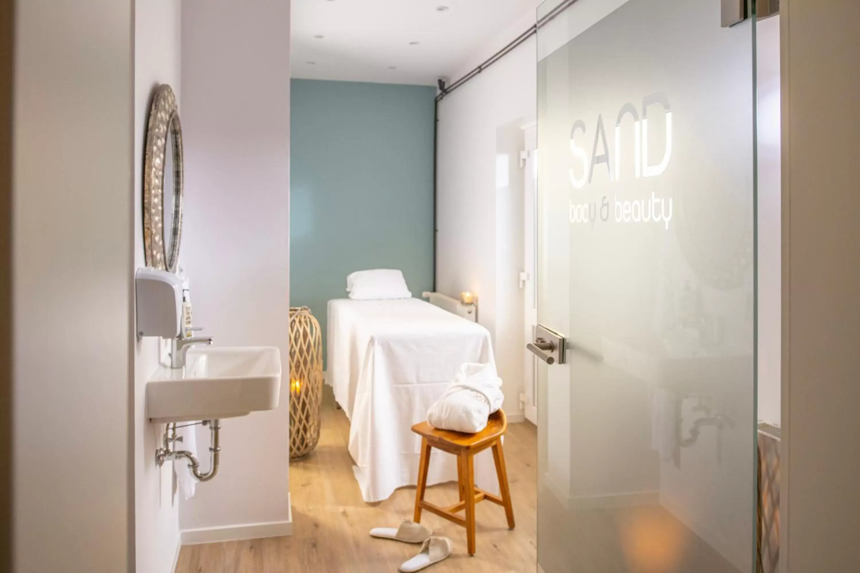 Massage, Bathroom in Lifestylehotel Sand