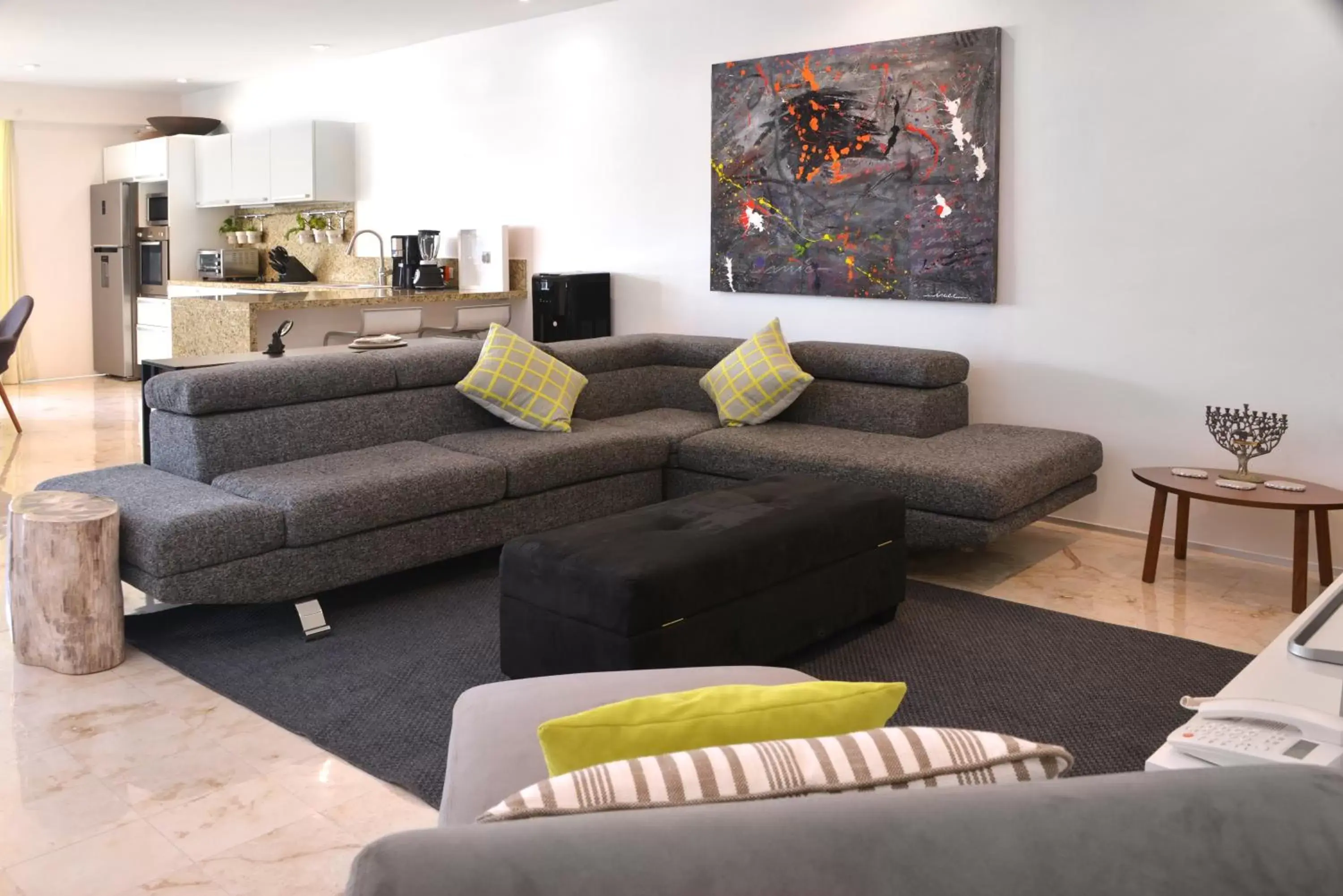 Family, Seating Area in Magia Beachside Condo