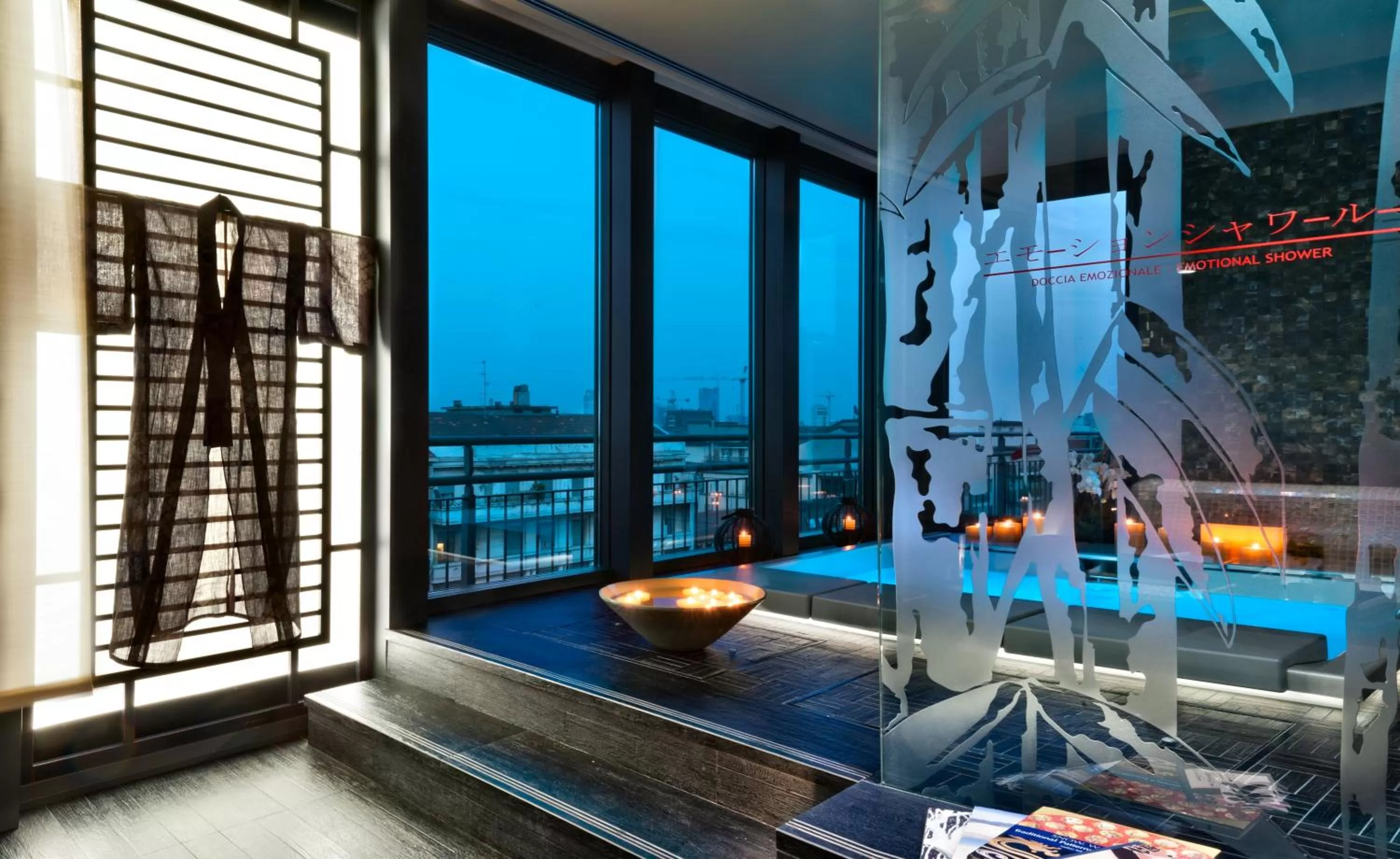 Hot Tub in Enterprise Hotel Design & Boutique