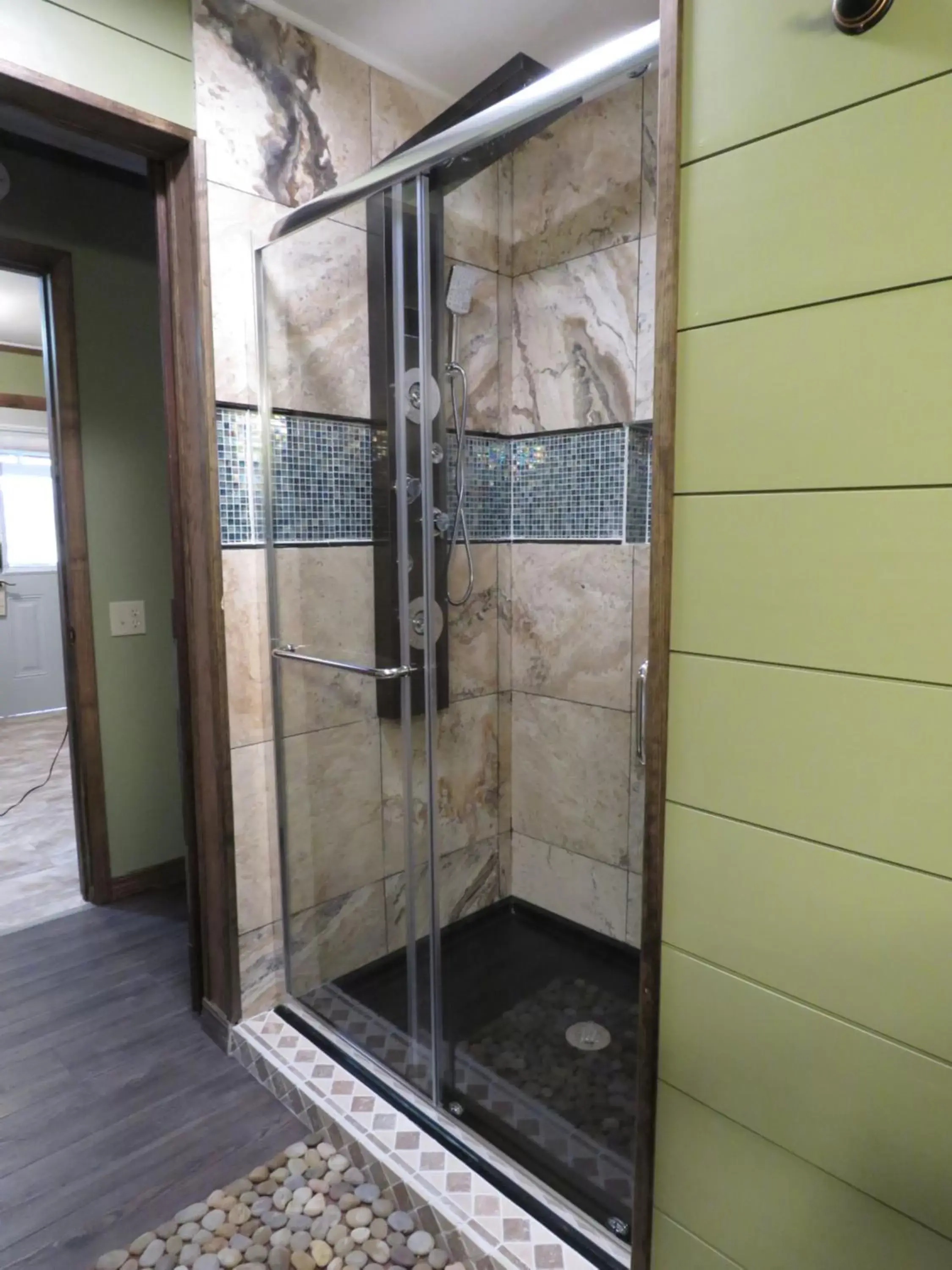 Shower, Bathroom in Tall Pines Inn